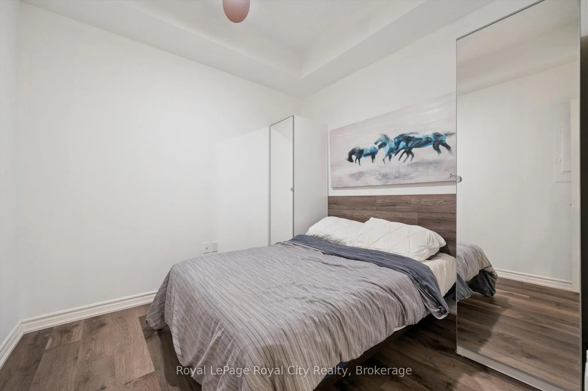 1077 Gordon Street, #228