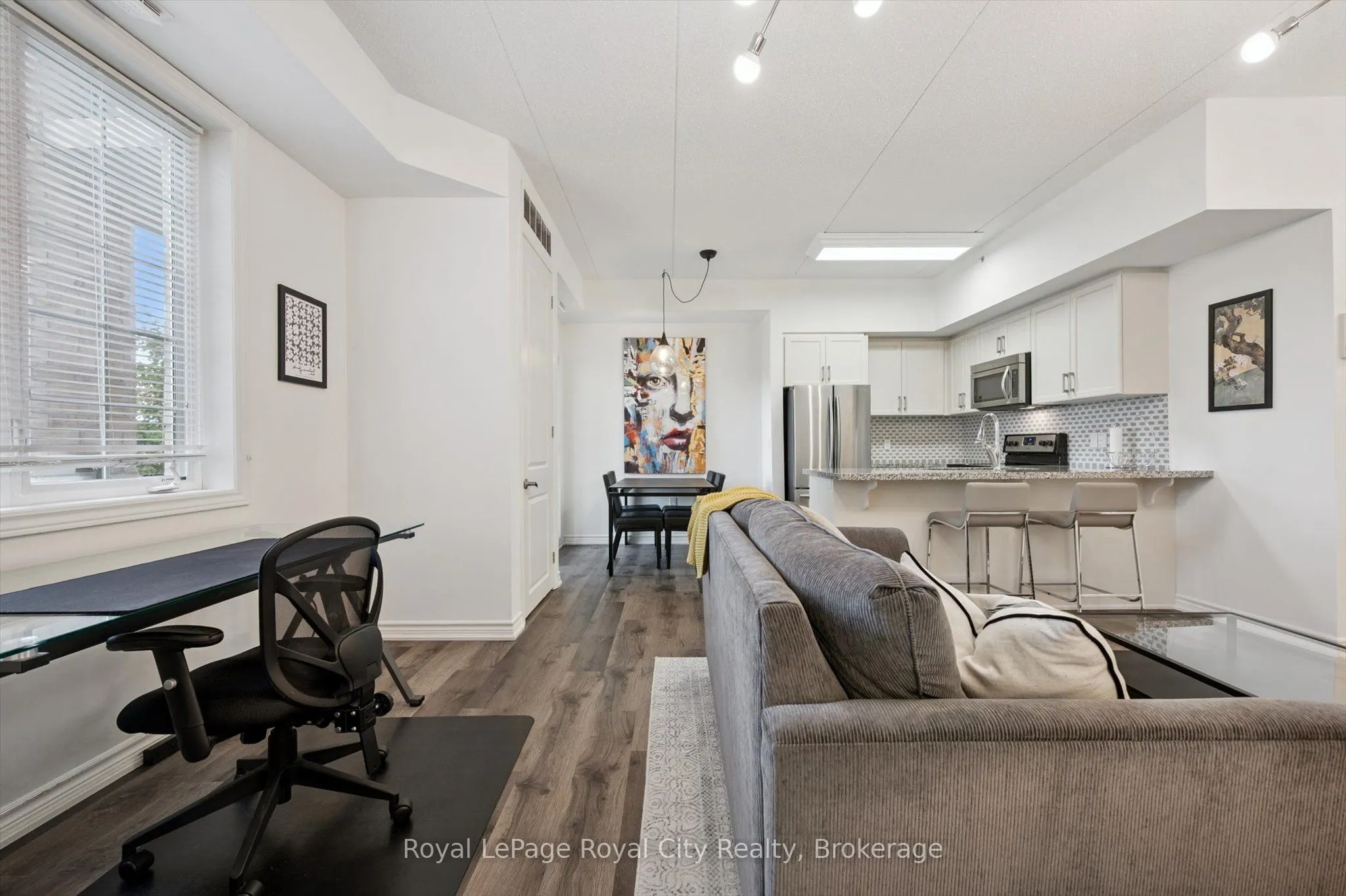 1077 Gordon Street, #228