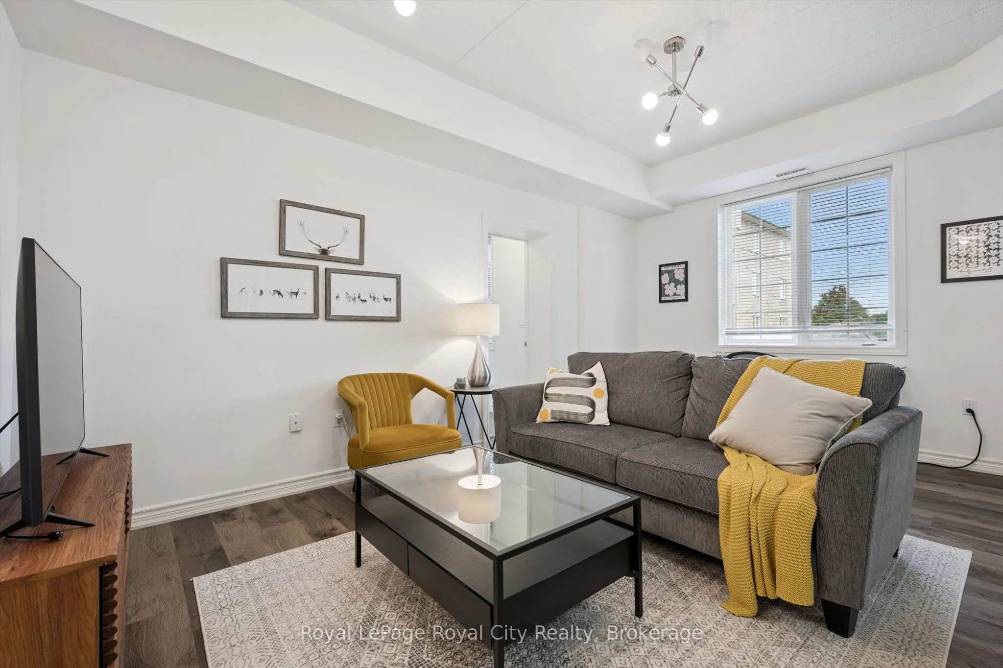 1077 Gordon Street, #228