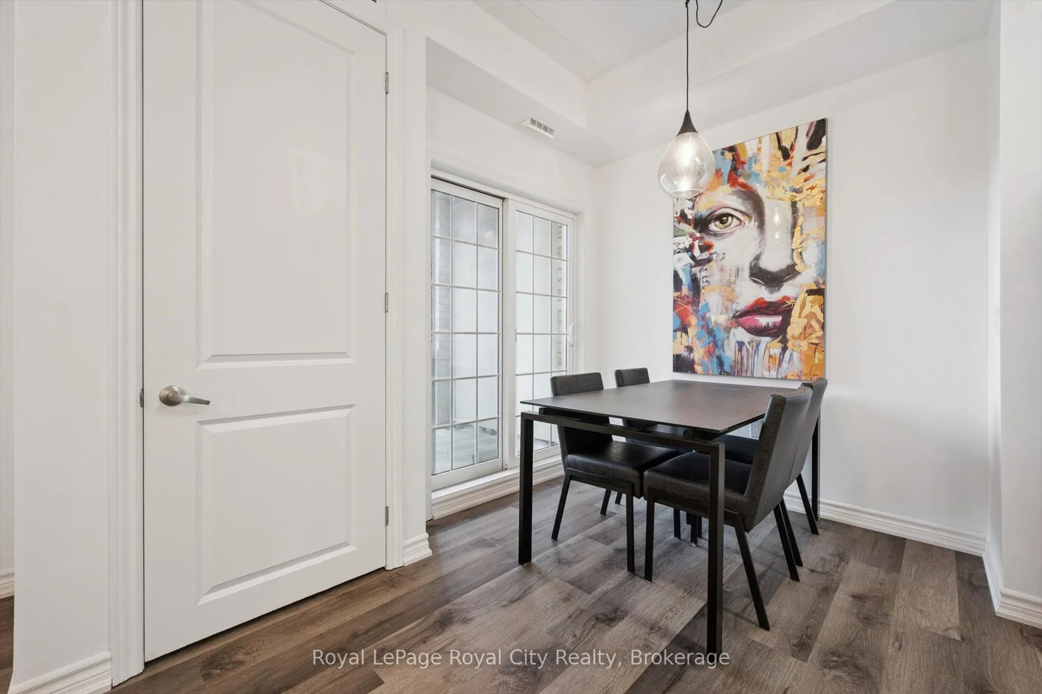 1077 Gordon Street, #228