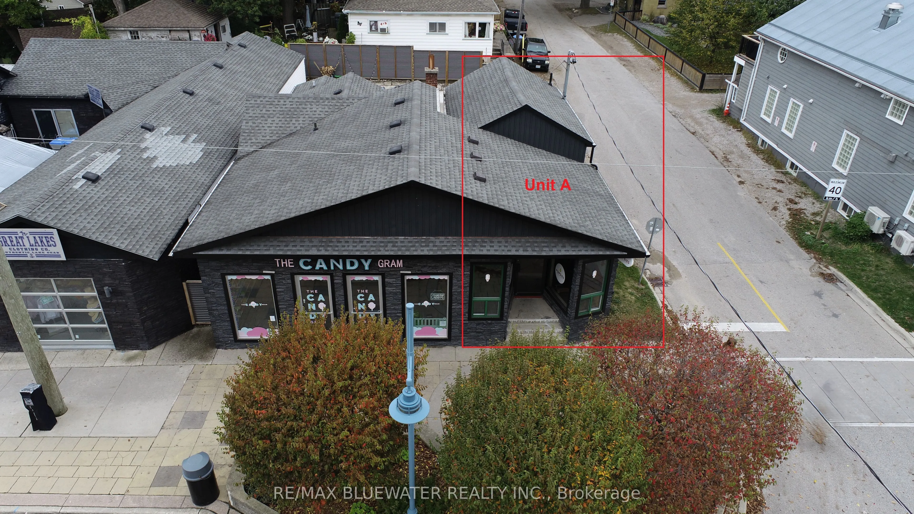33 Main Street, #A