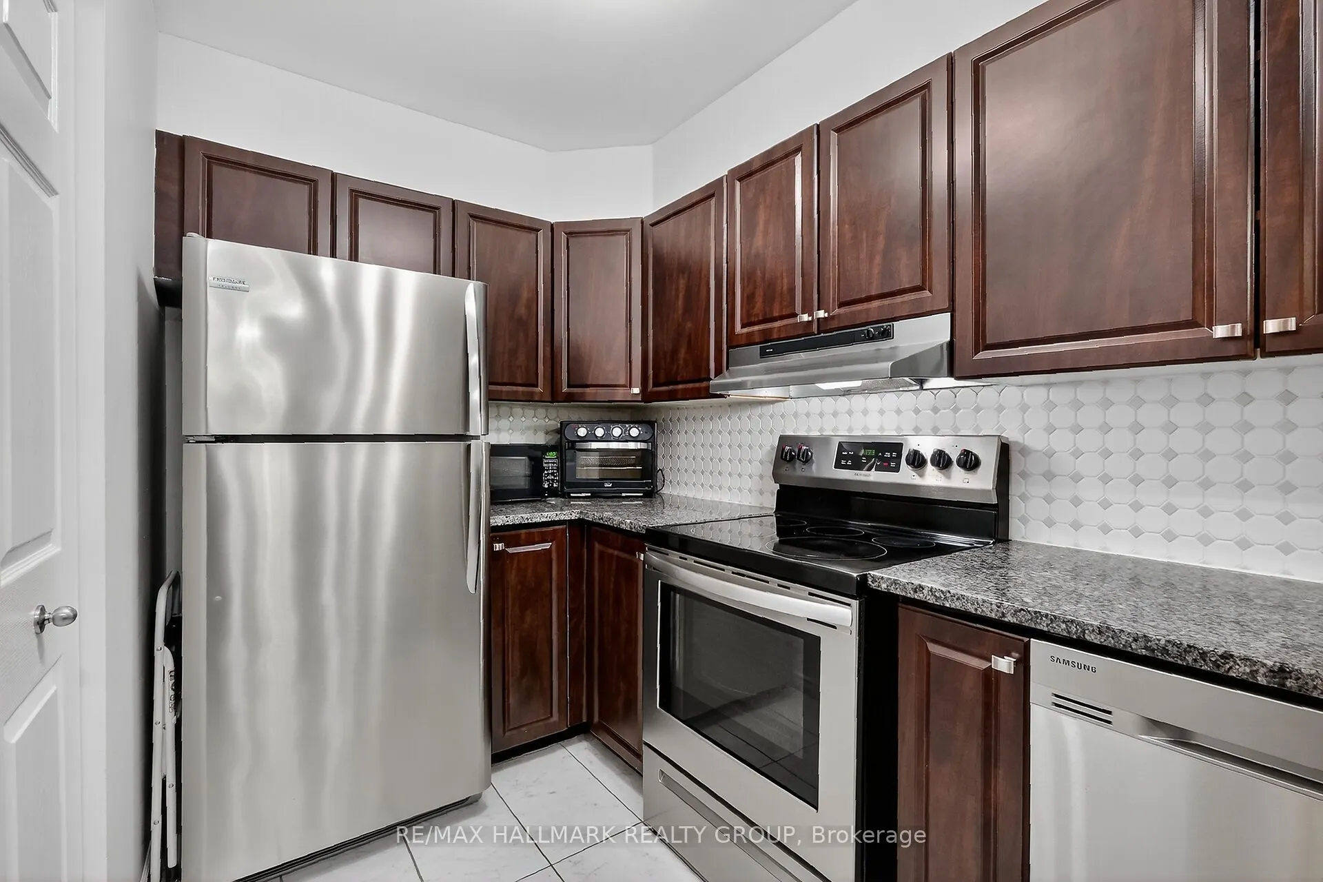1760 Cabaret Lane, #108