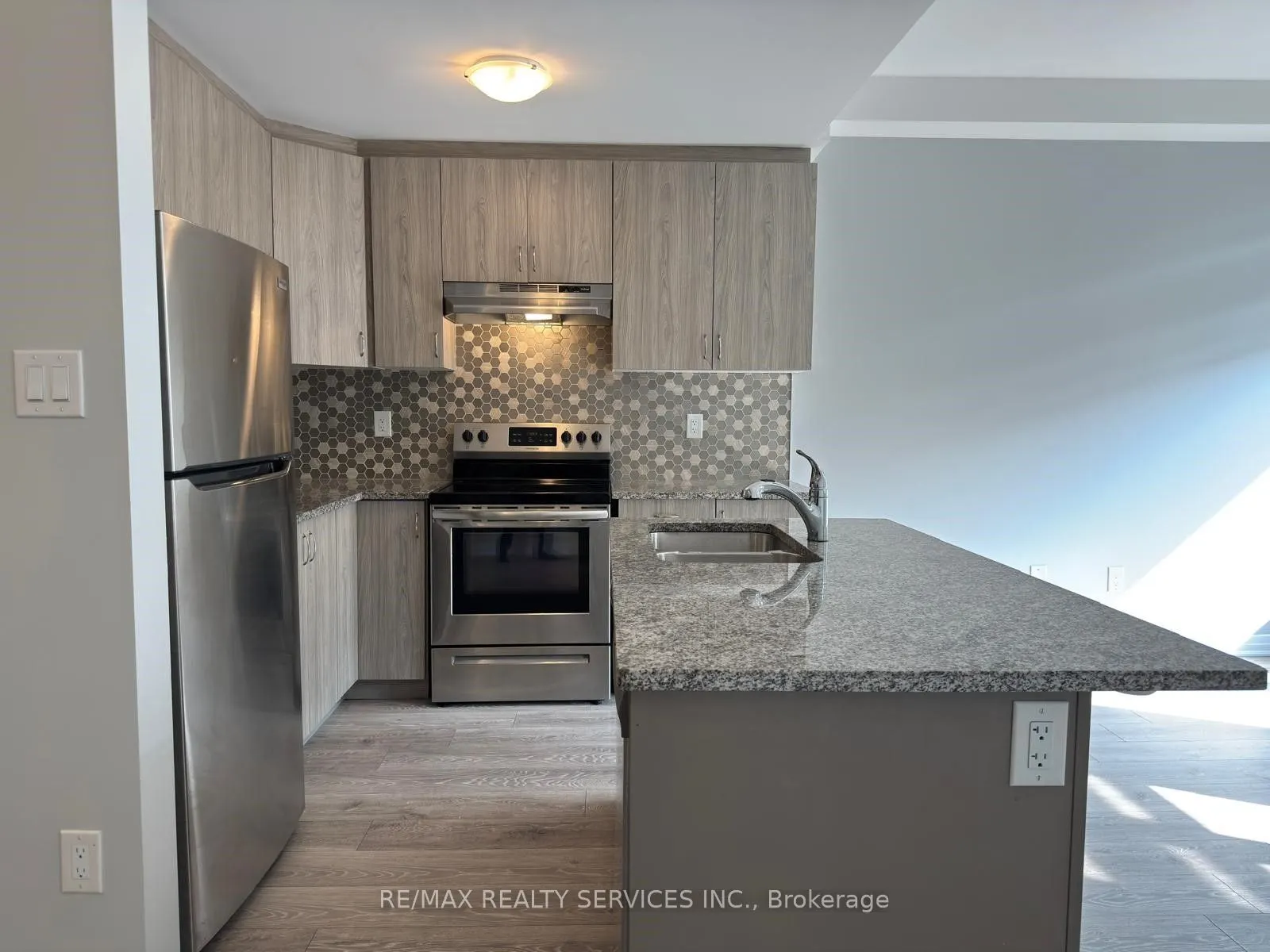 2 Willow Street, #63