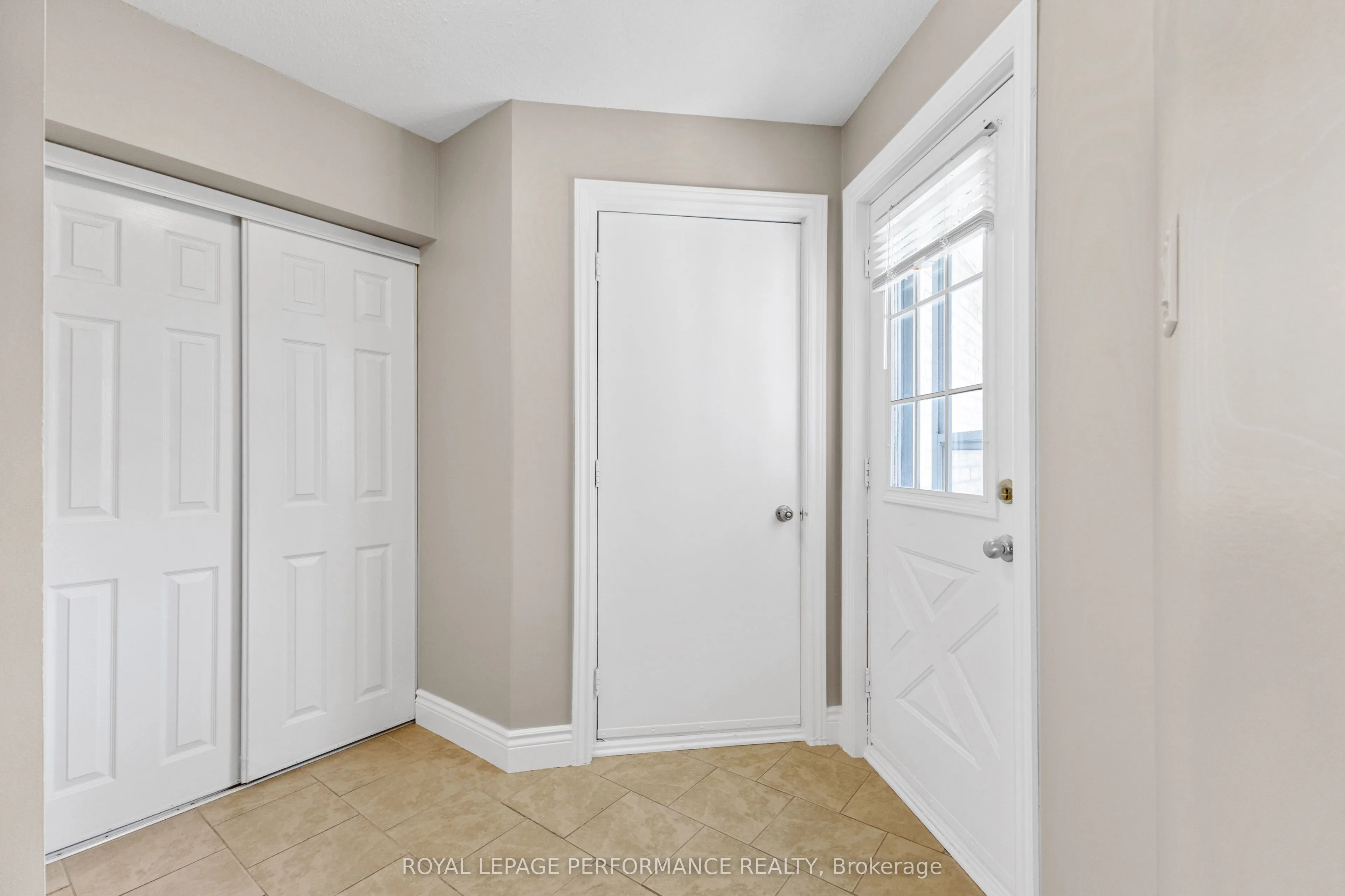1936 Longman Crescent