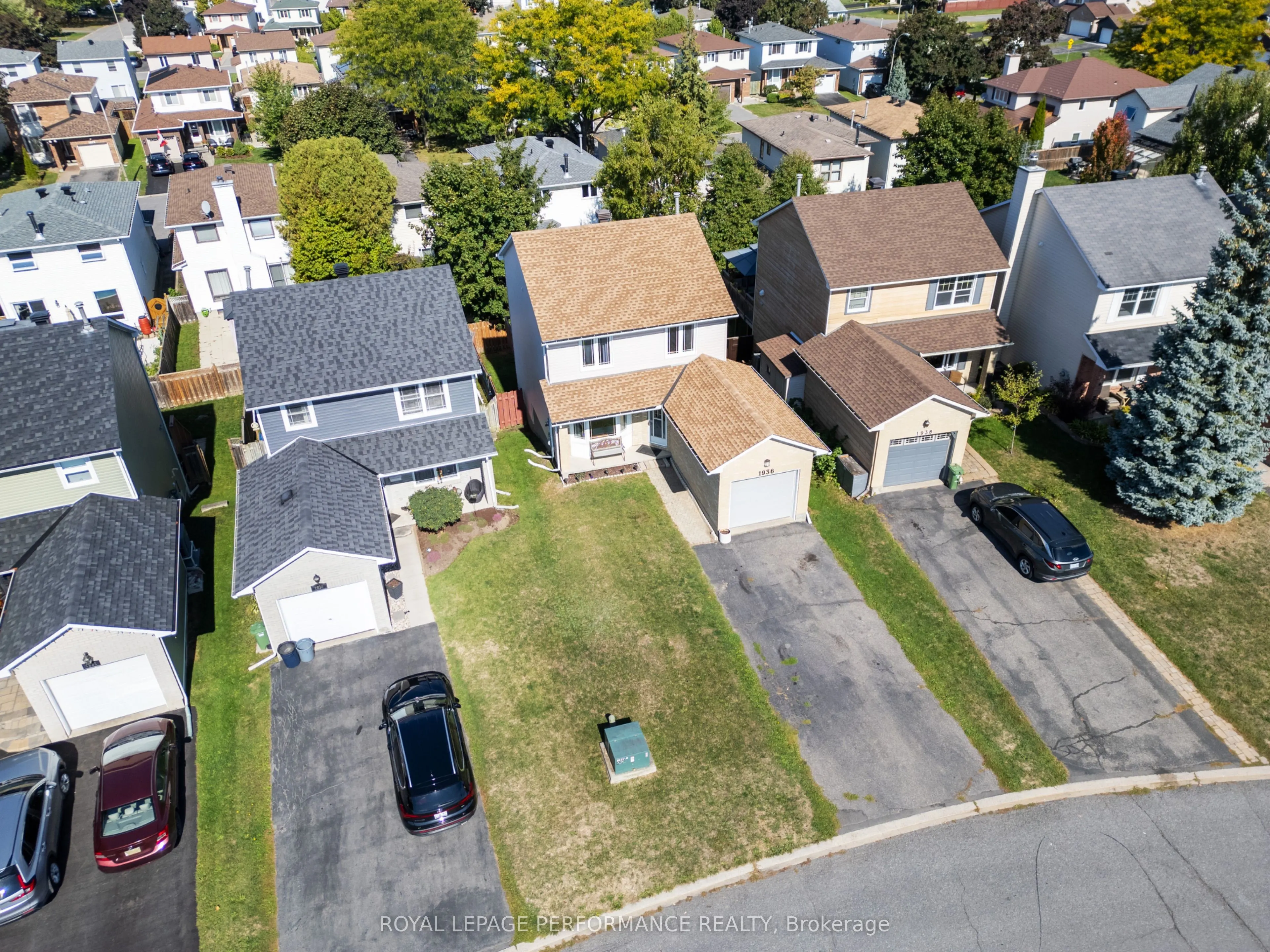 1936 Longman Crescent