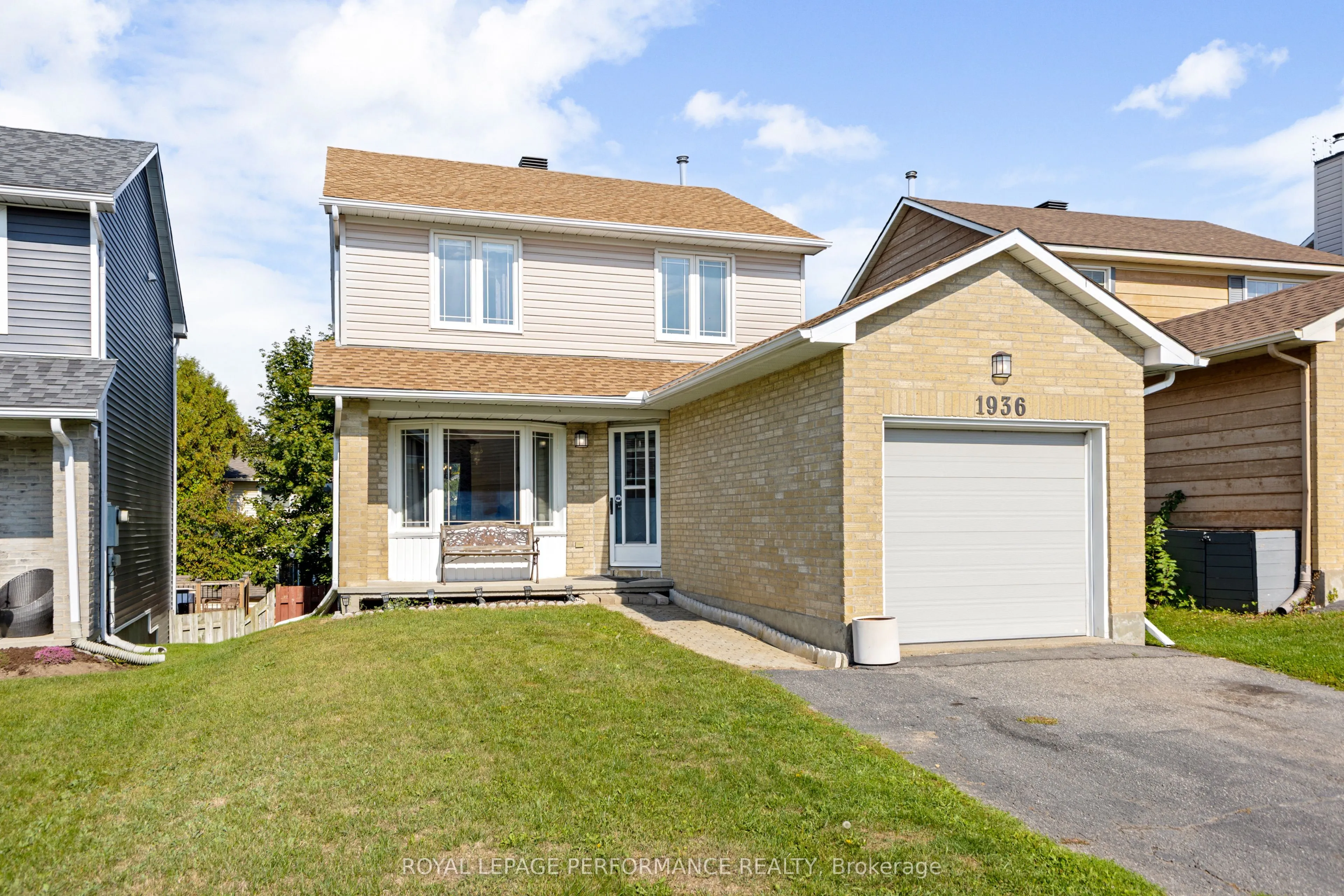 1936 Longman Crescent