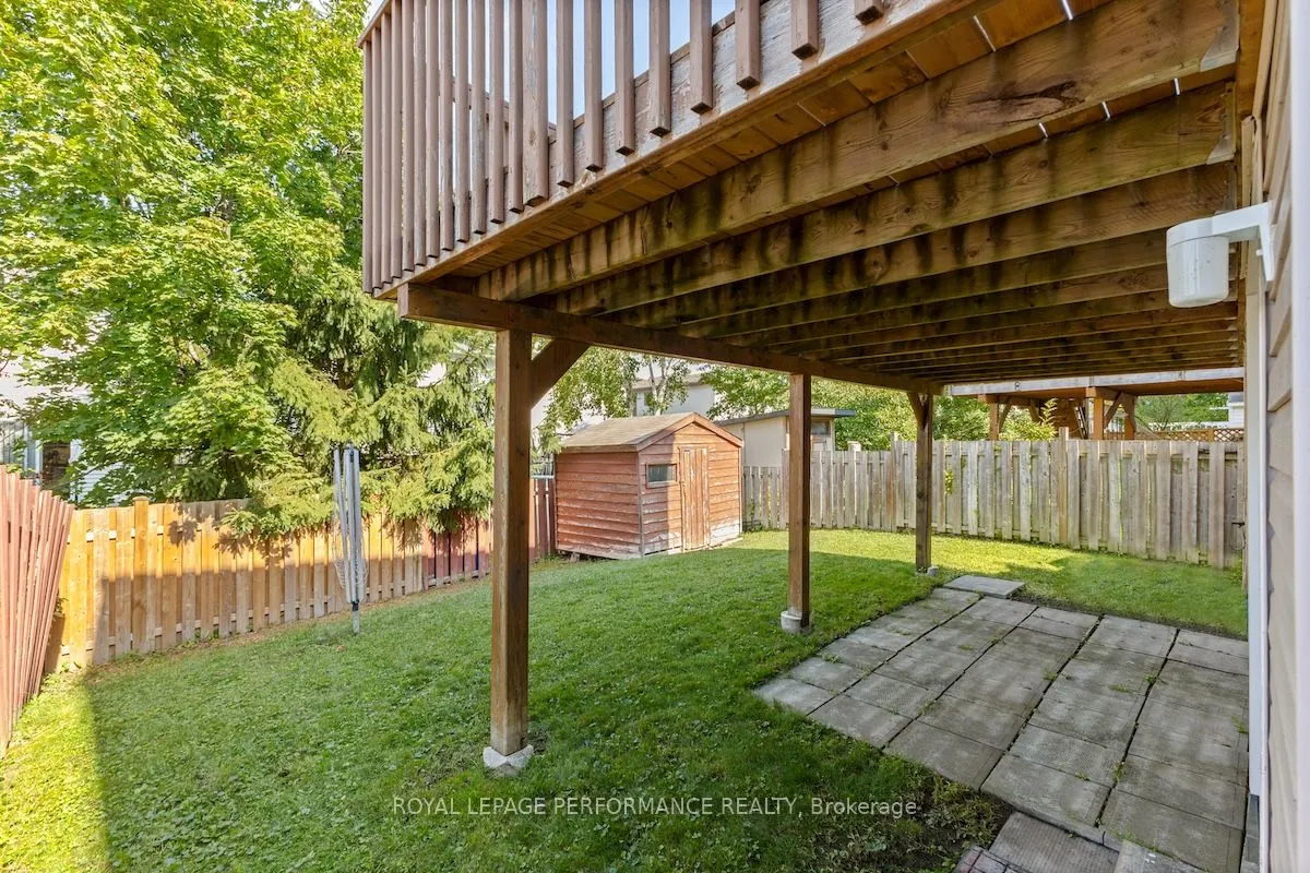 1936 Longman Crescent