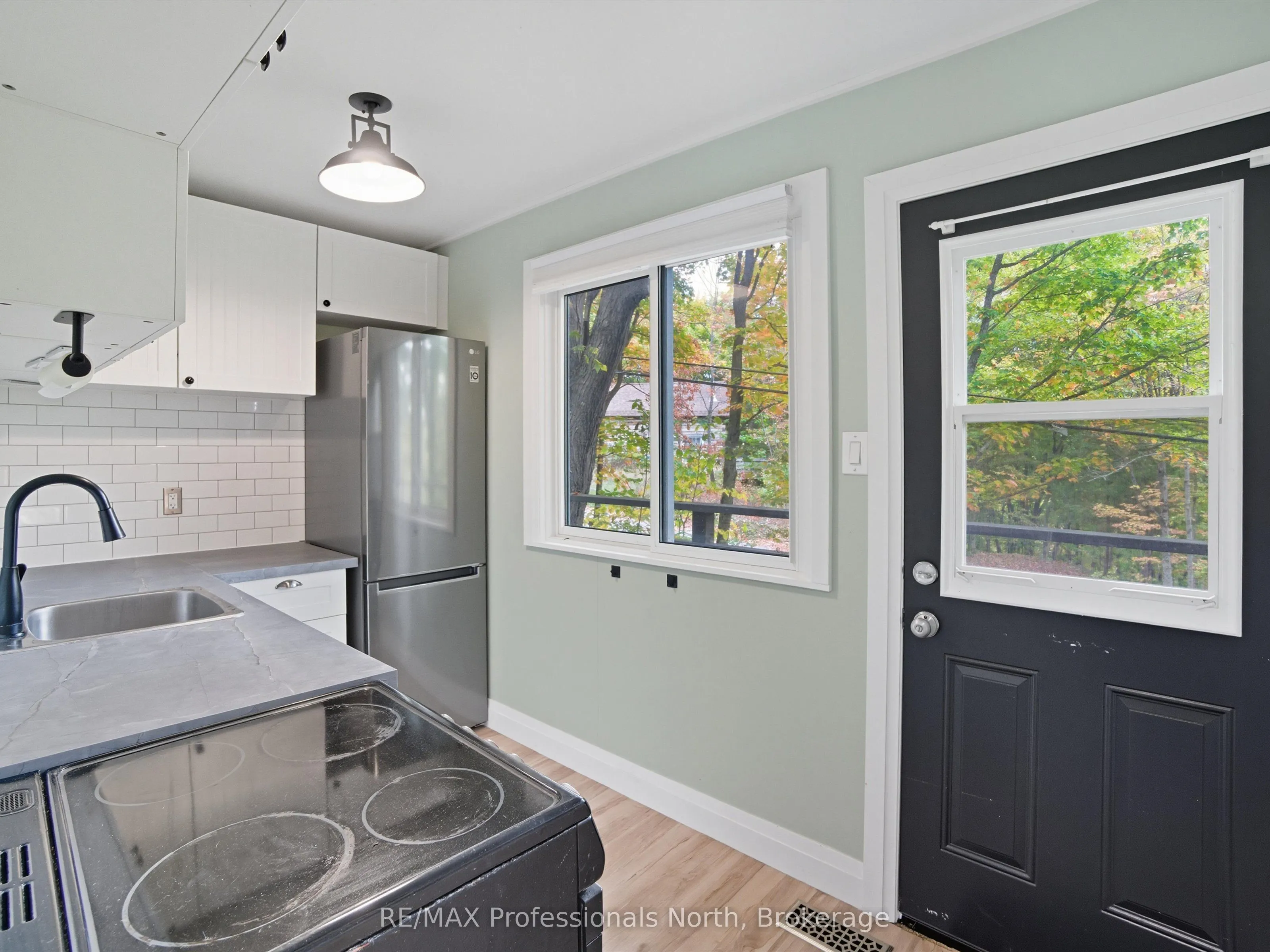 1755 Skyline Drive
