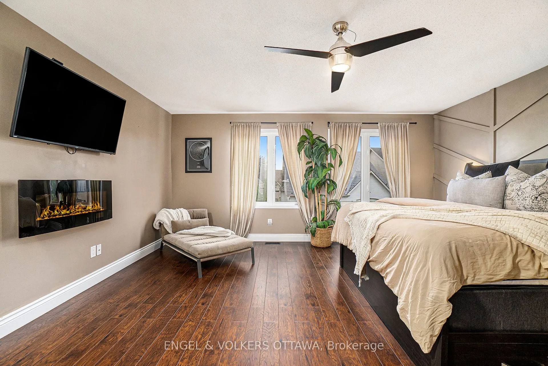 2399 Glandriel Crescent
