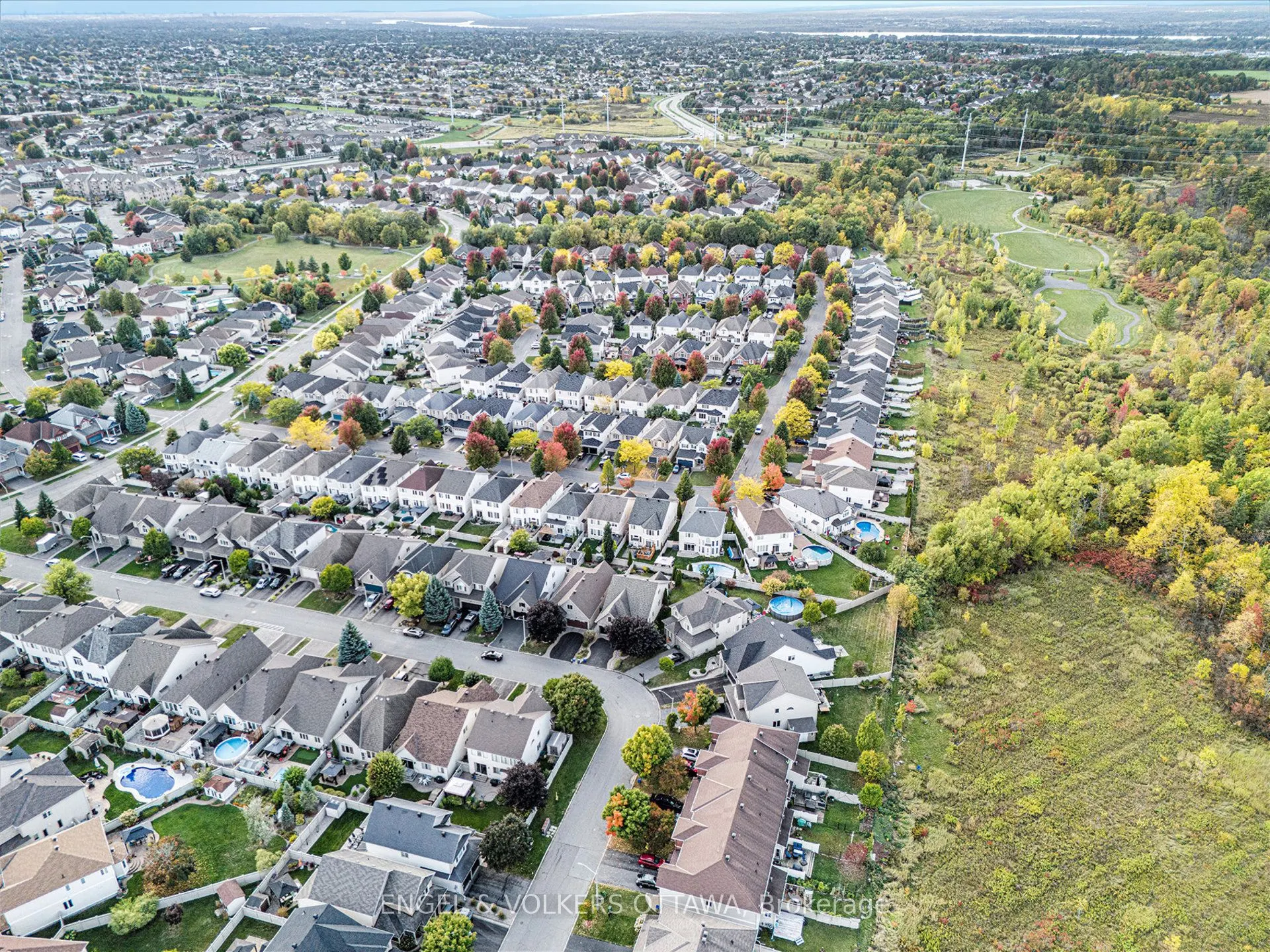 2399 Glandriel Crescent