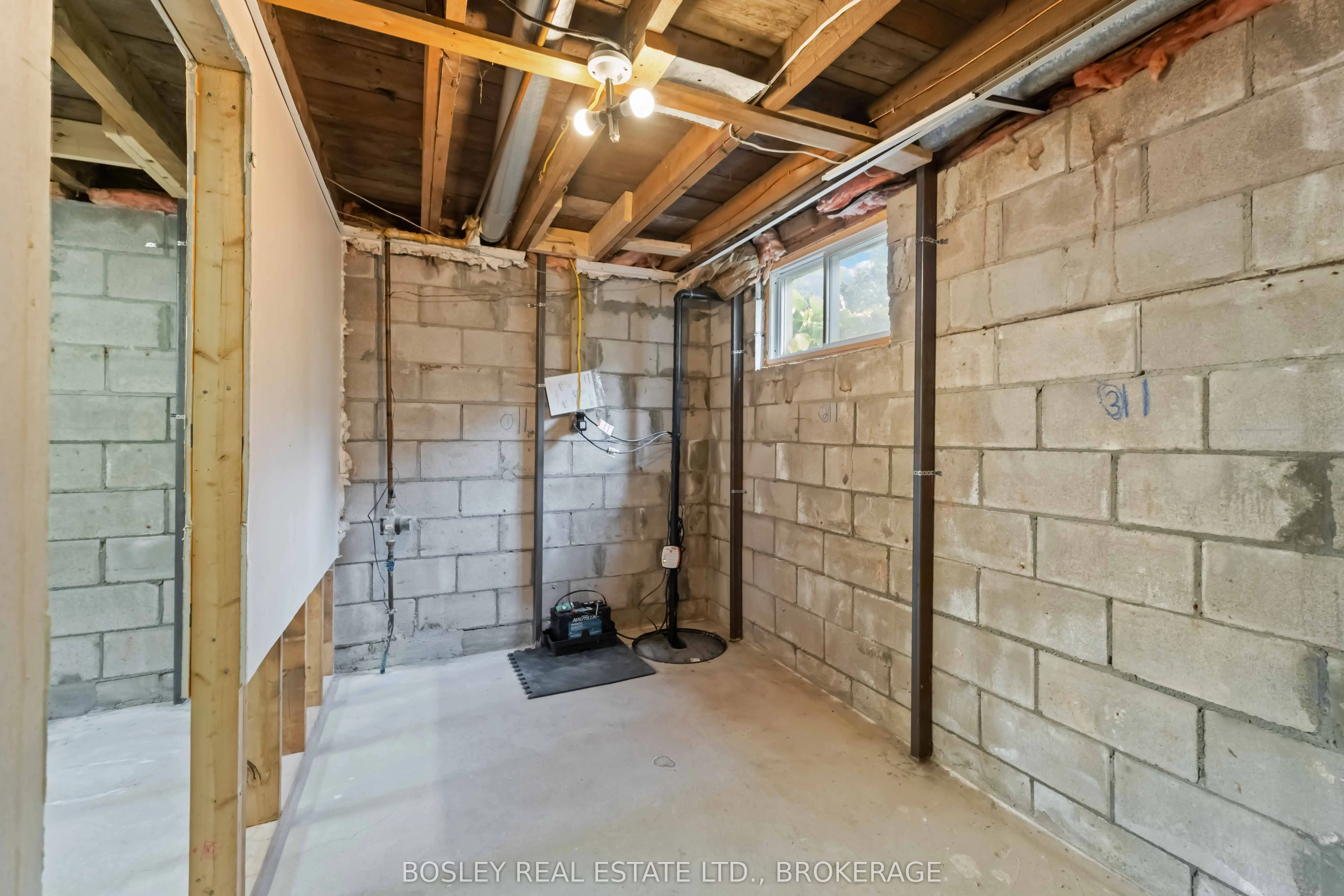 79 Richmond Street W