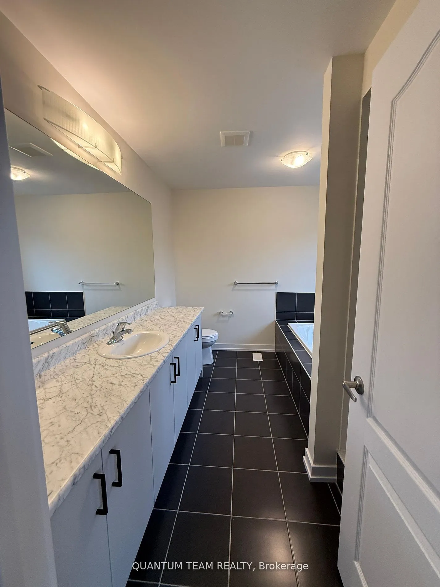11 Wintergreen Crescent