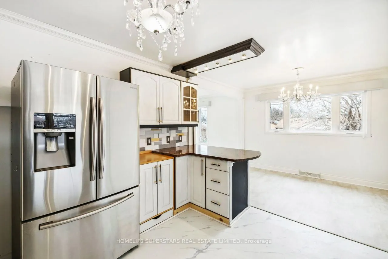 5921 Scott Street, #Upper