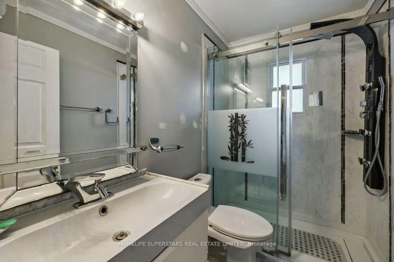 5921 Scott Street, #Upper