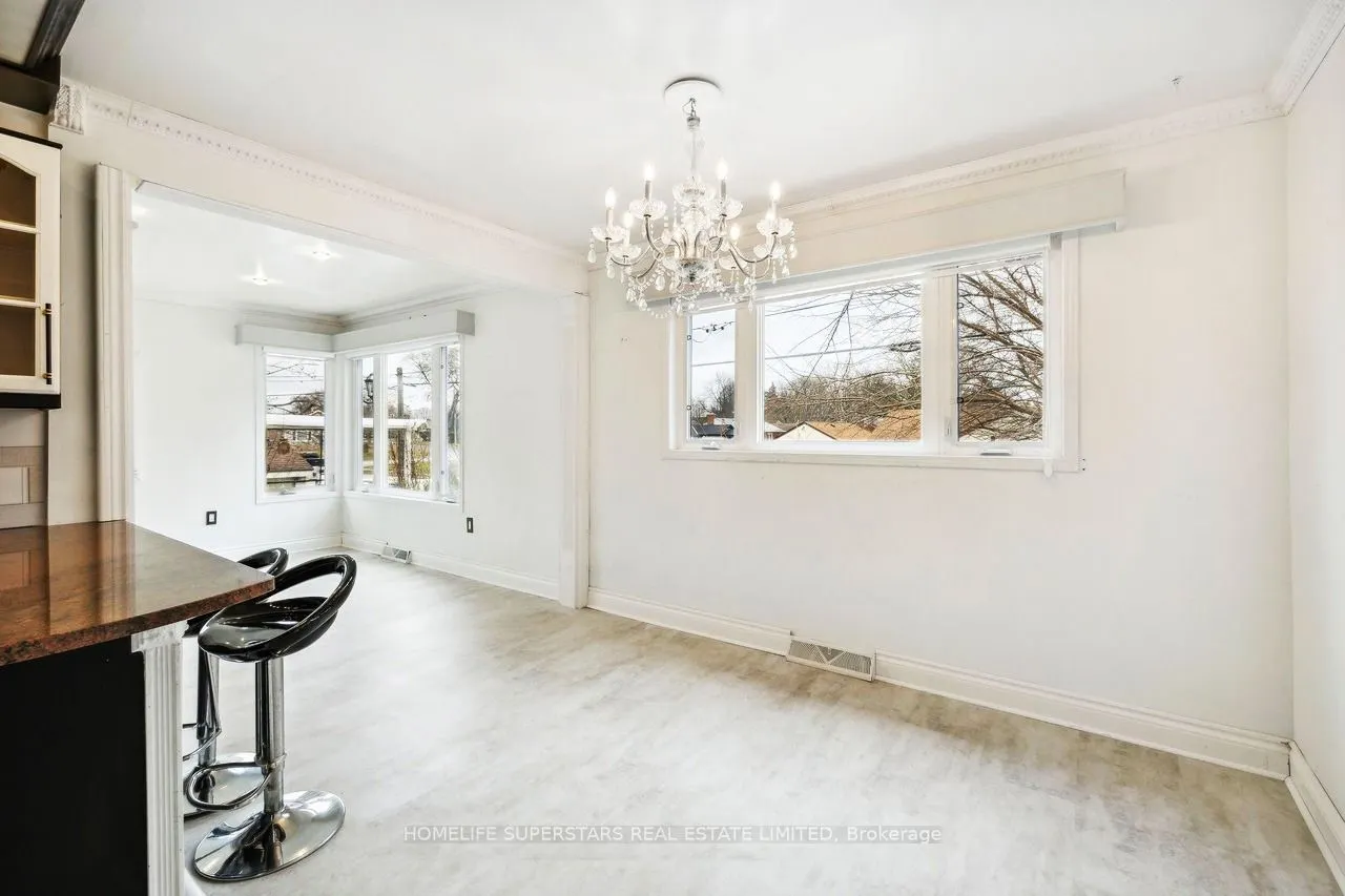 5921 Scott Street, #Upper