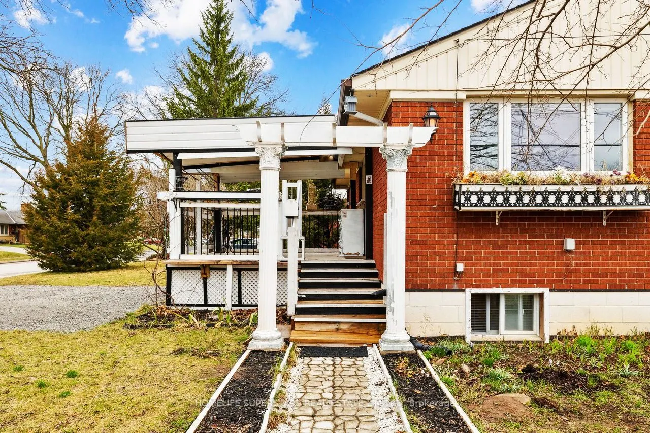 5921 Scott Street, #Upper