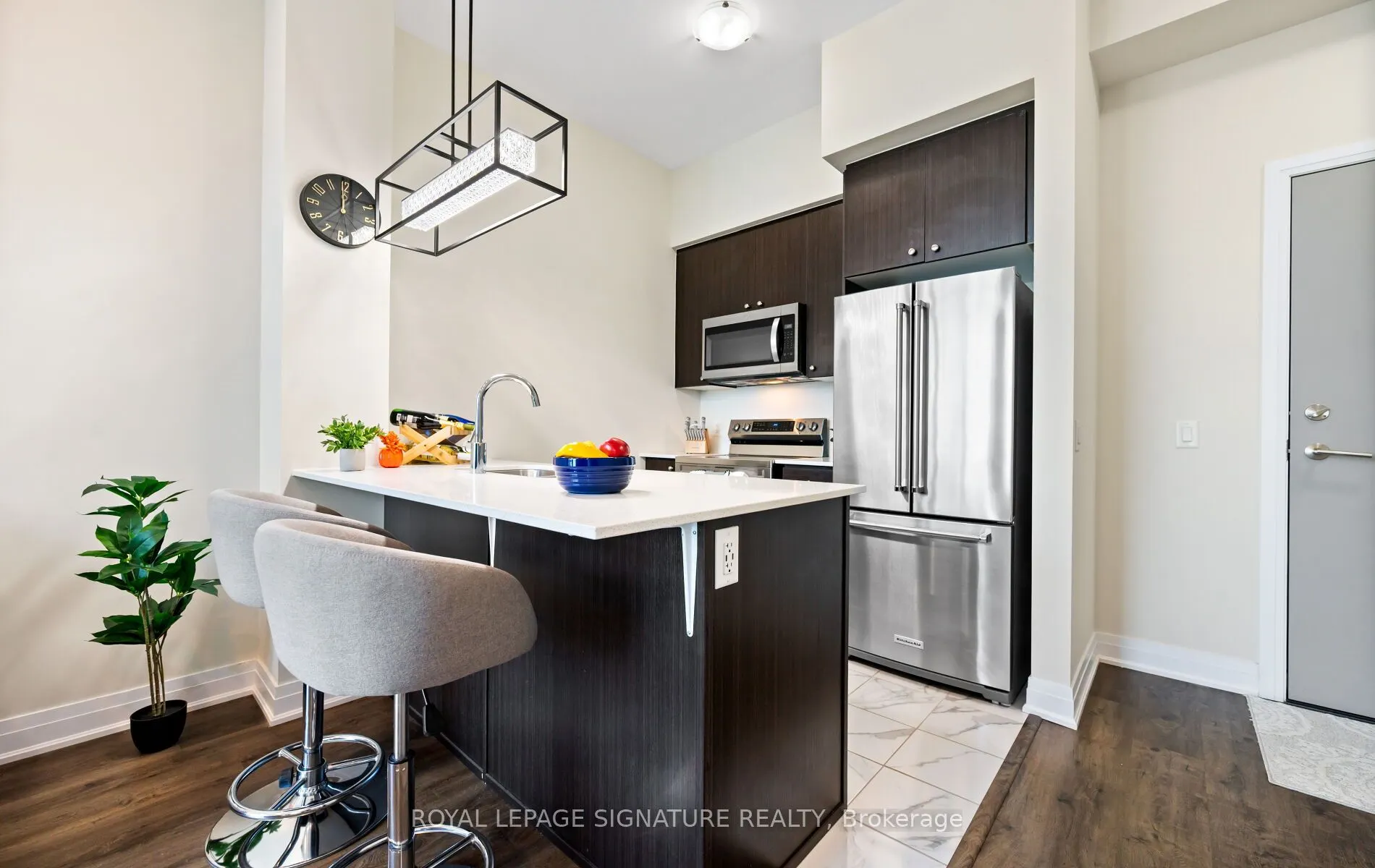 16 Concord Place, #629