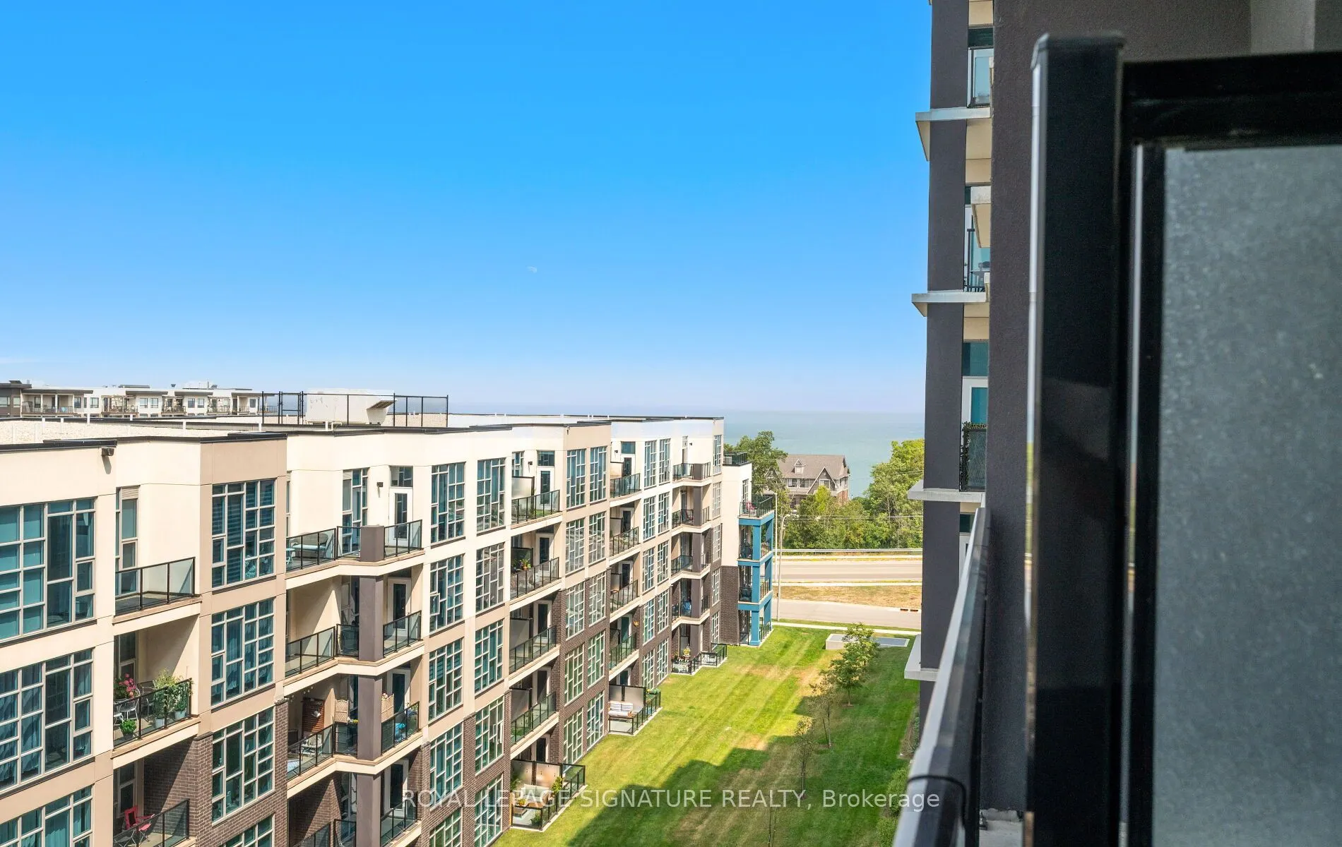 16 Concord Place, #629