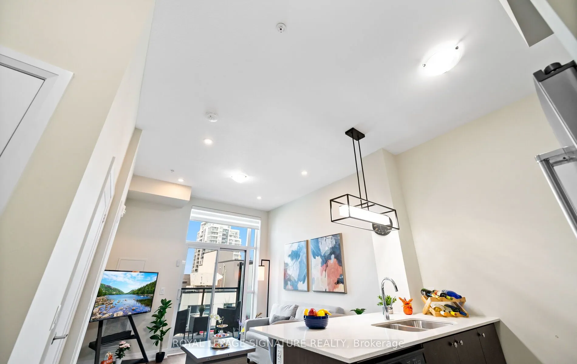 16 Concord Place, #629