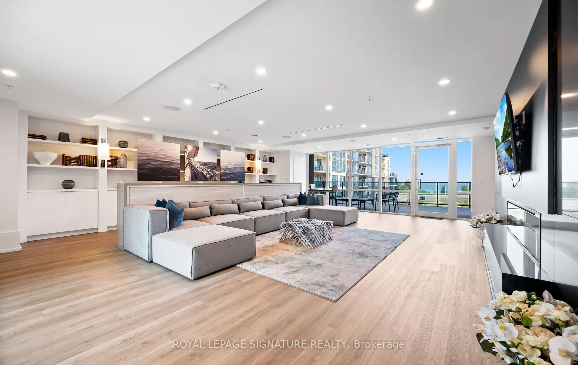 16 Concord Place, #629