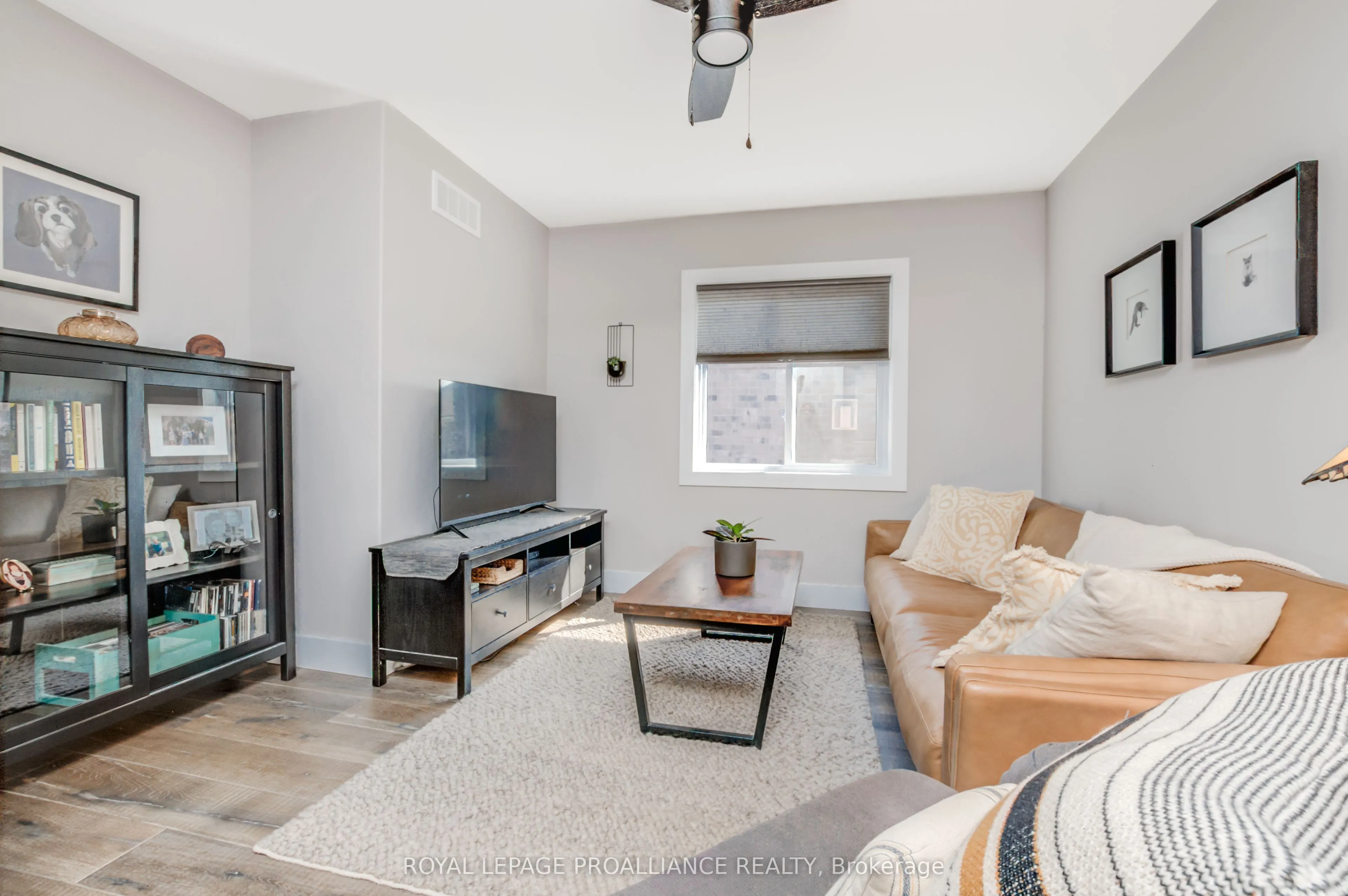 6 Lawrence Avenue