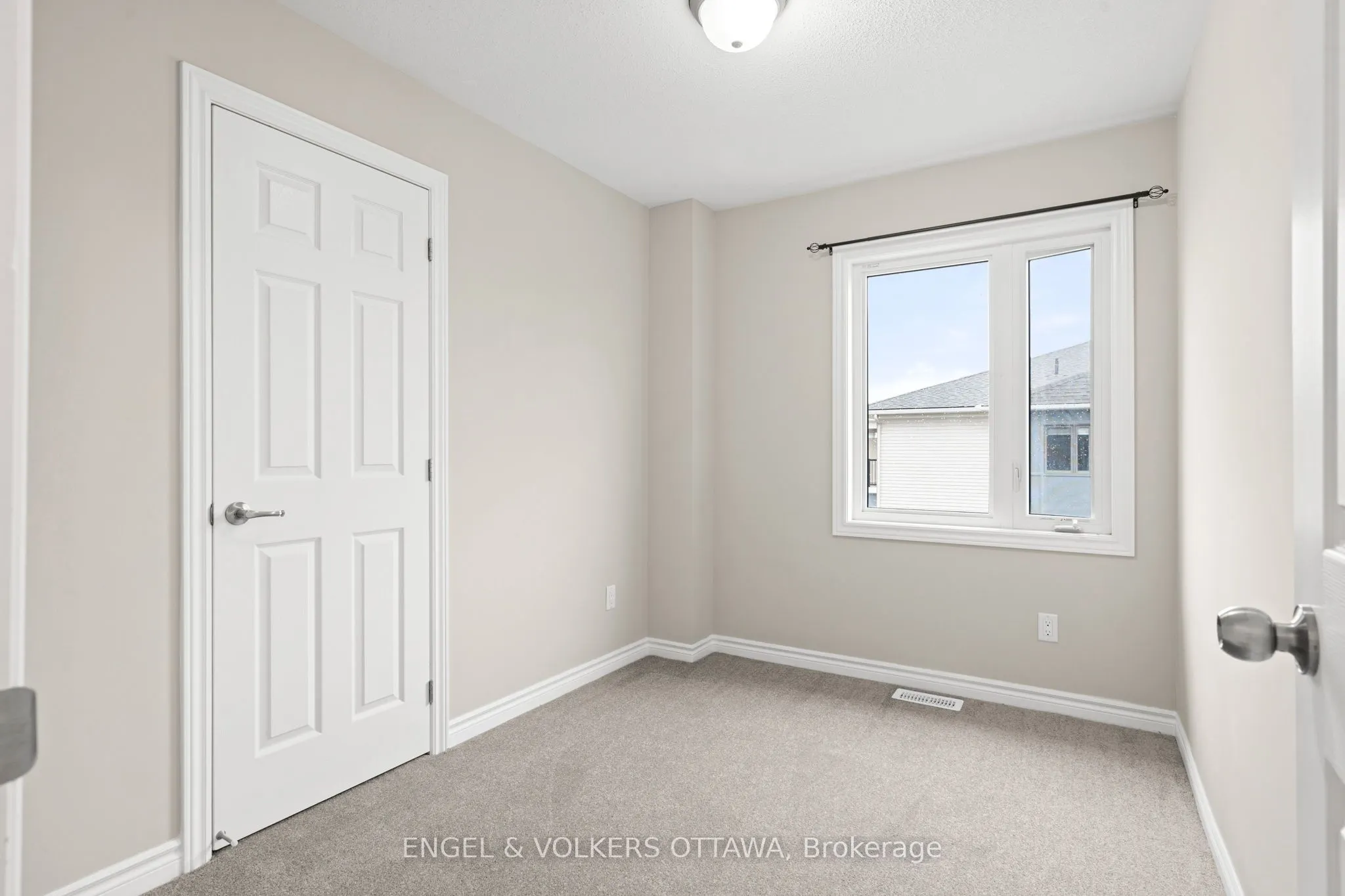 2248 Watercolours Way, #21