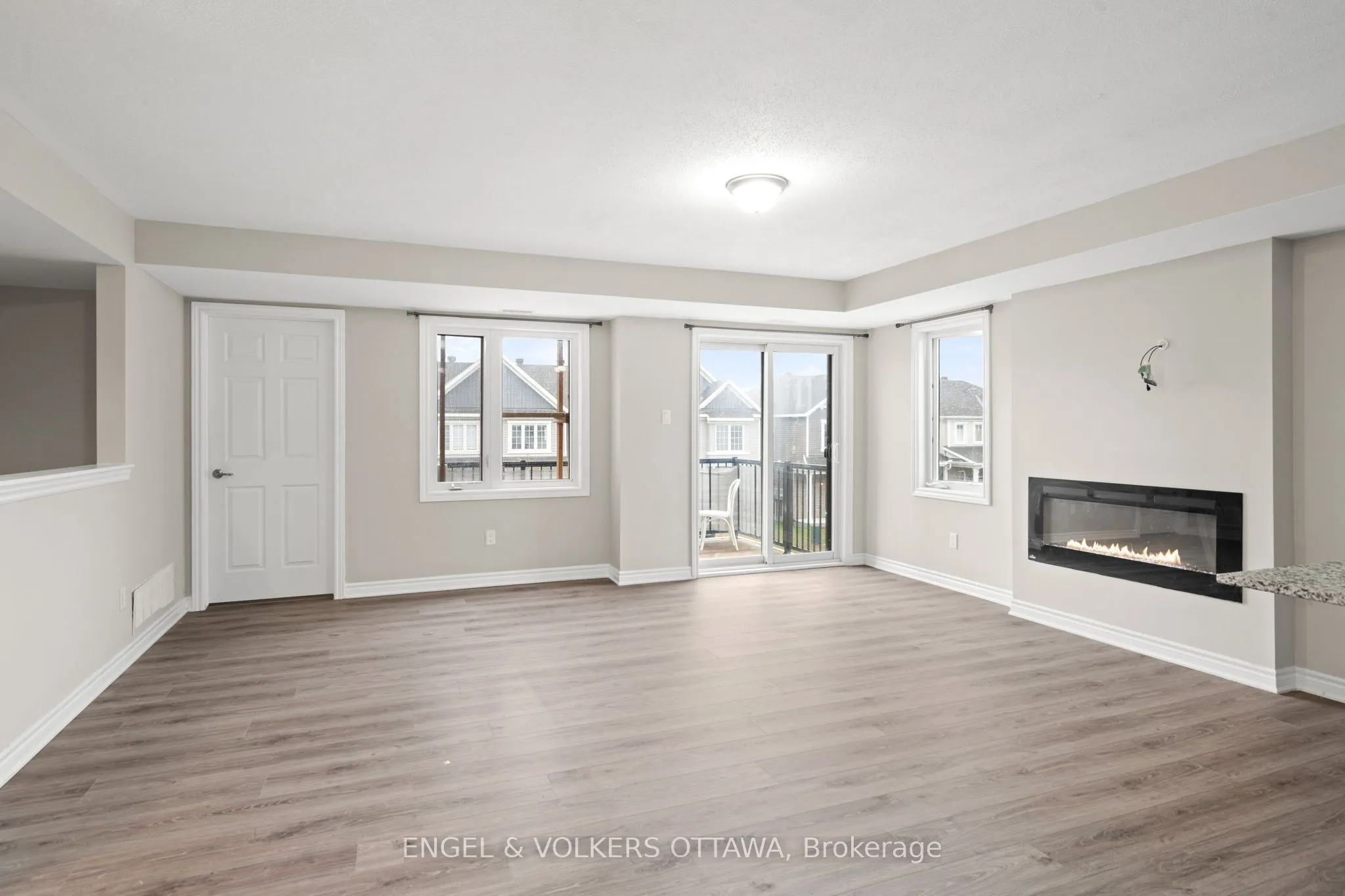 2248 Watercolours Way, #21