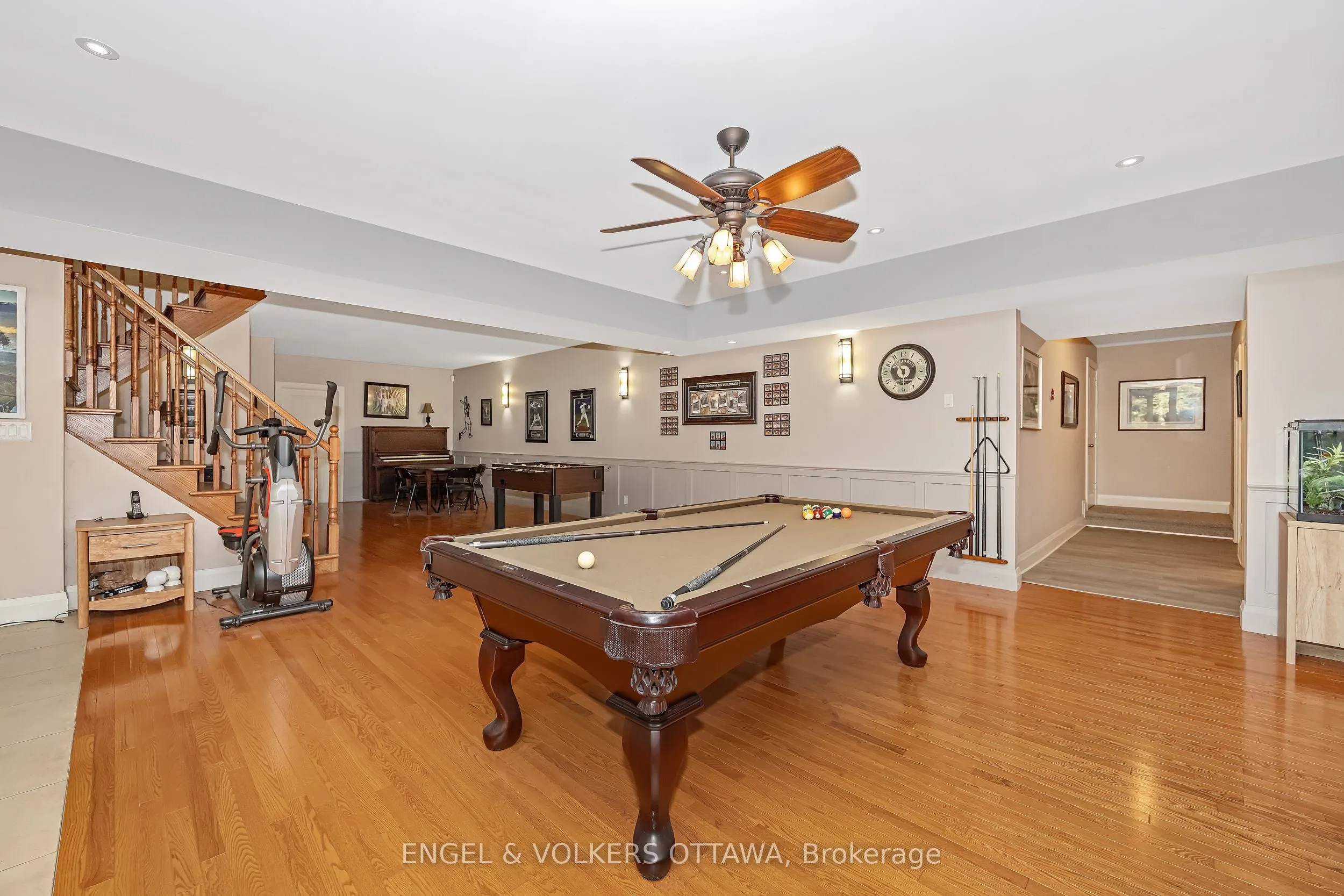 1836 Whitemarsh Crescent