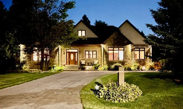 1836 Whitemarsh Crescent