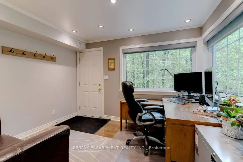 59 Park Road S