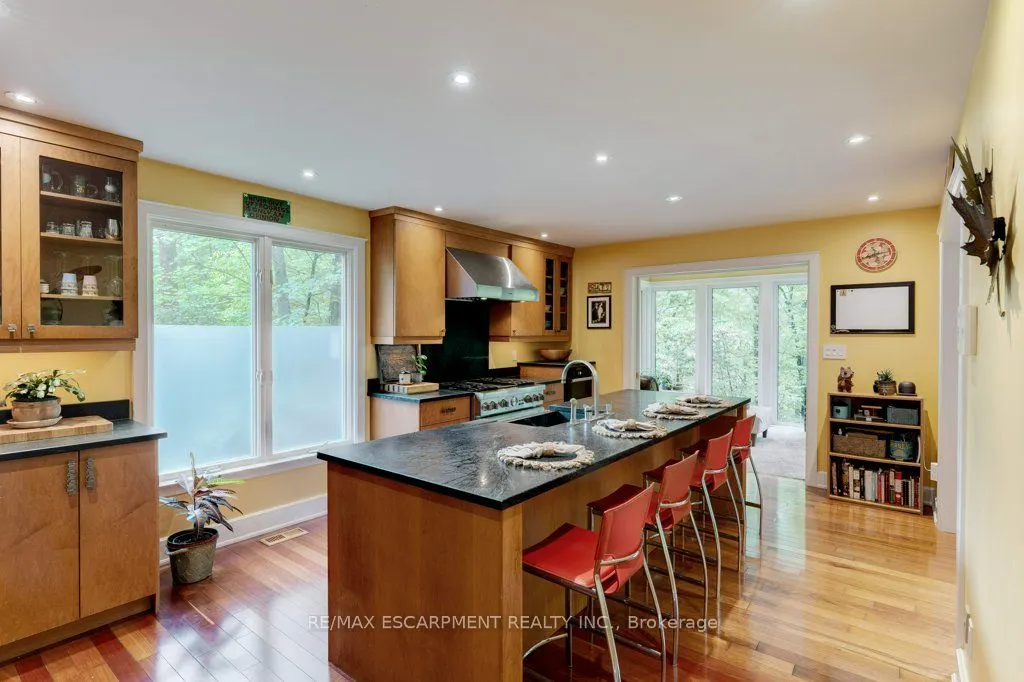 59 Park Road S