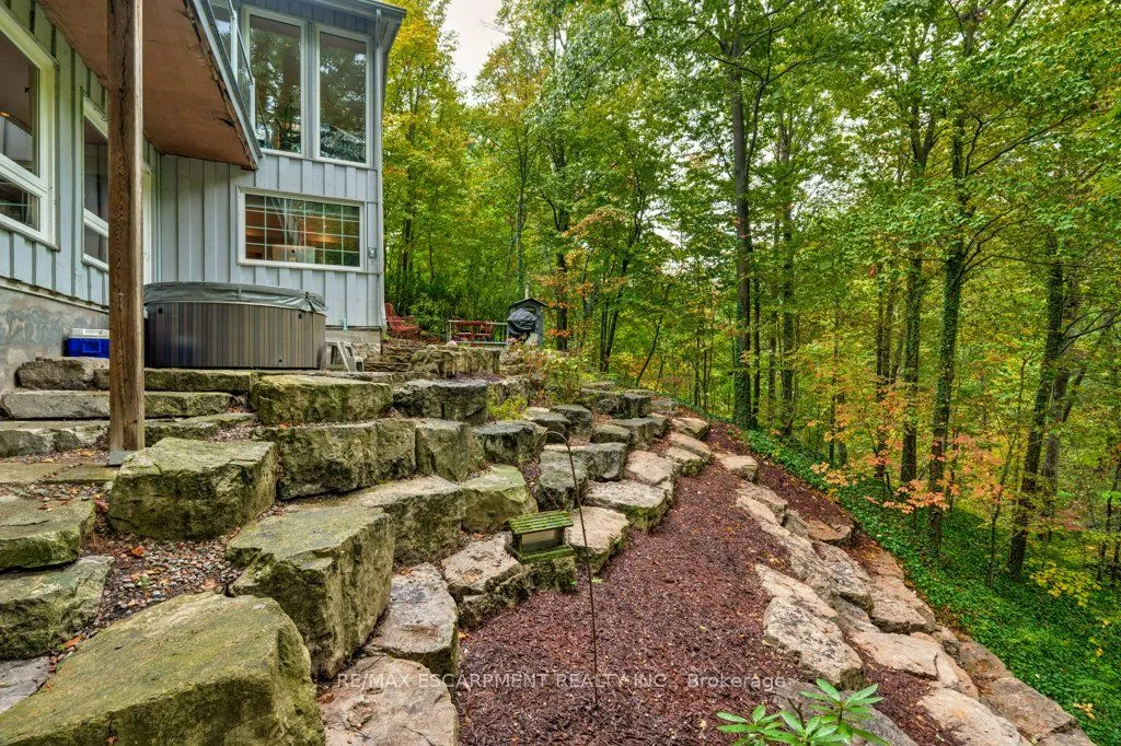 59 Park Road S