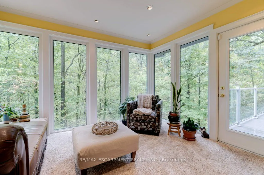 59 Park Road S