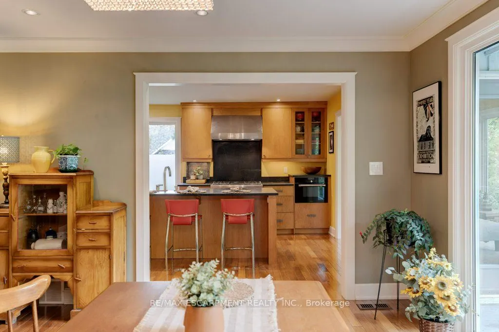 59 Park Road S