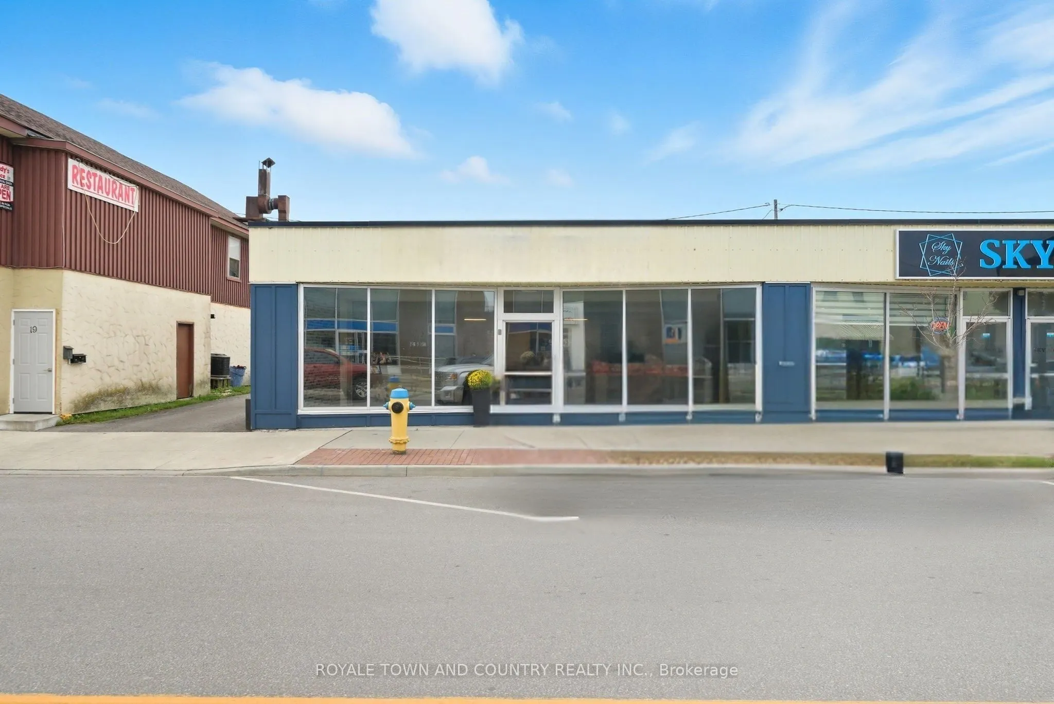 15-17 William Street S