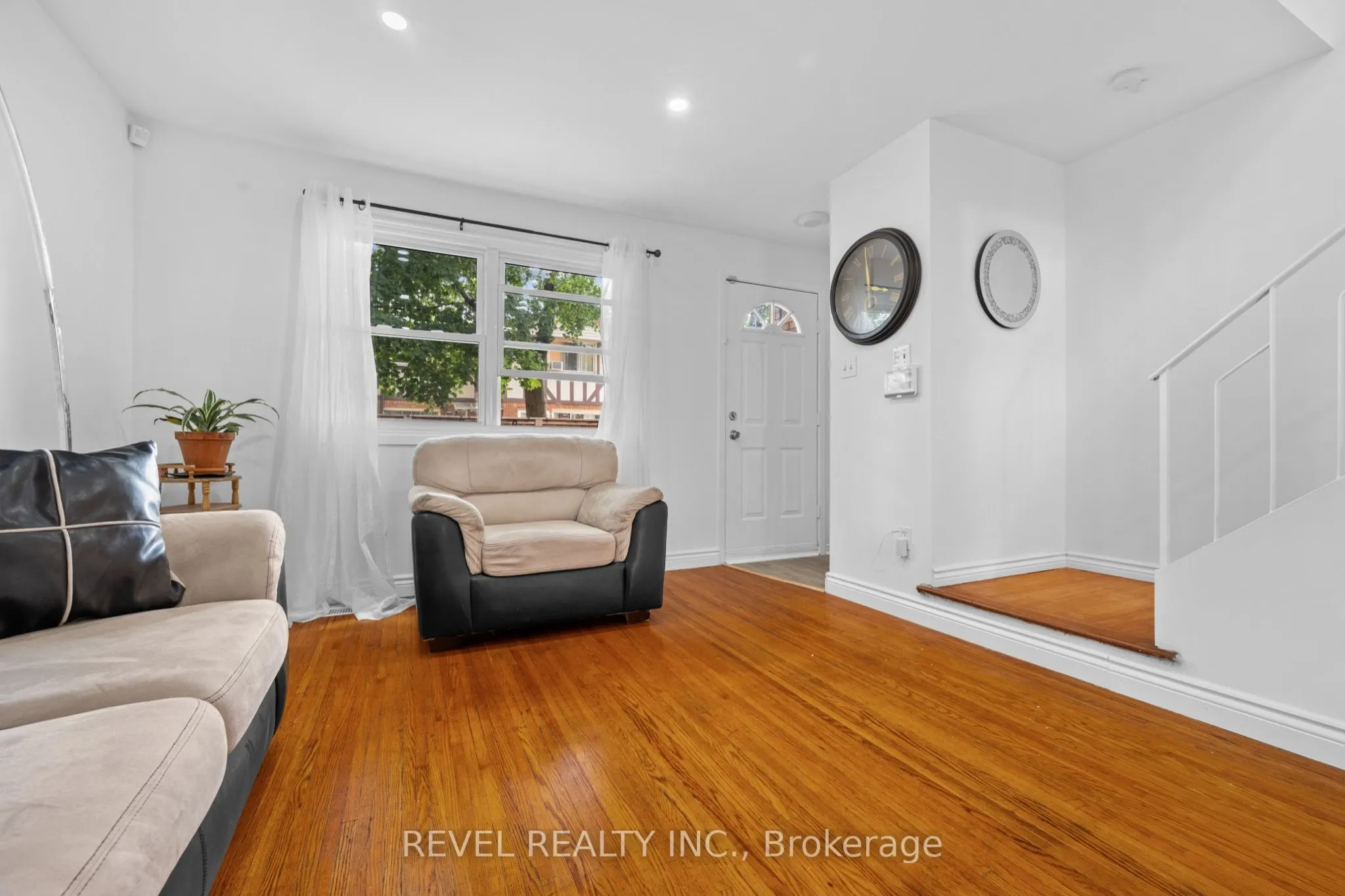 1289 Fennell Avenue E, #17