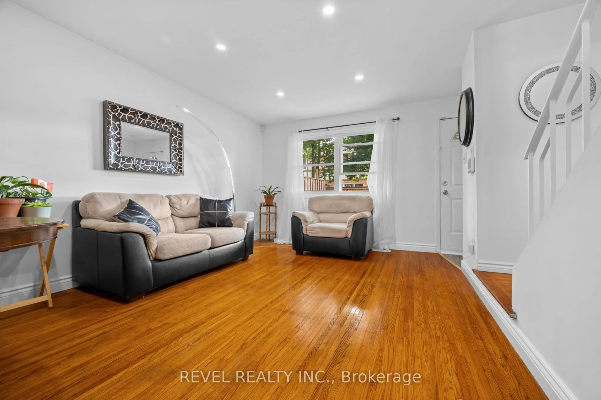1289 Fennell Avenue E, #17