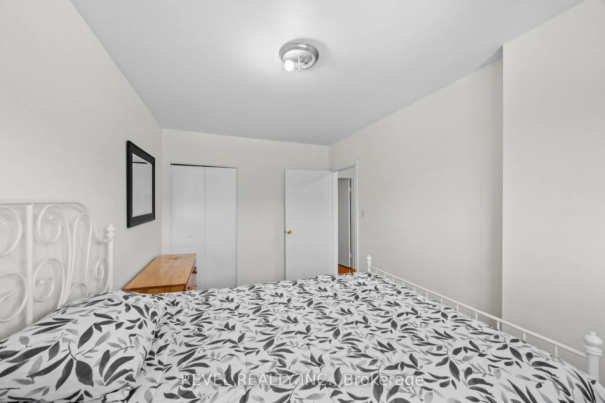 1289 Fennell Avenue E, #17