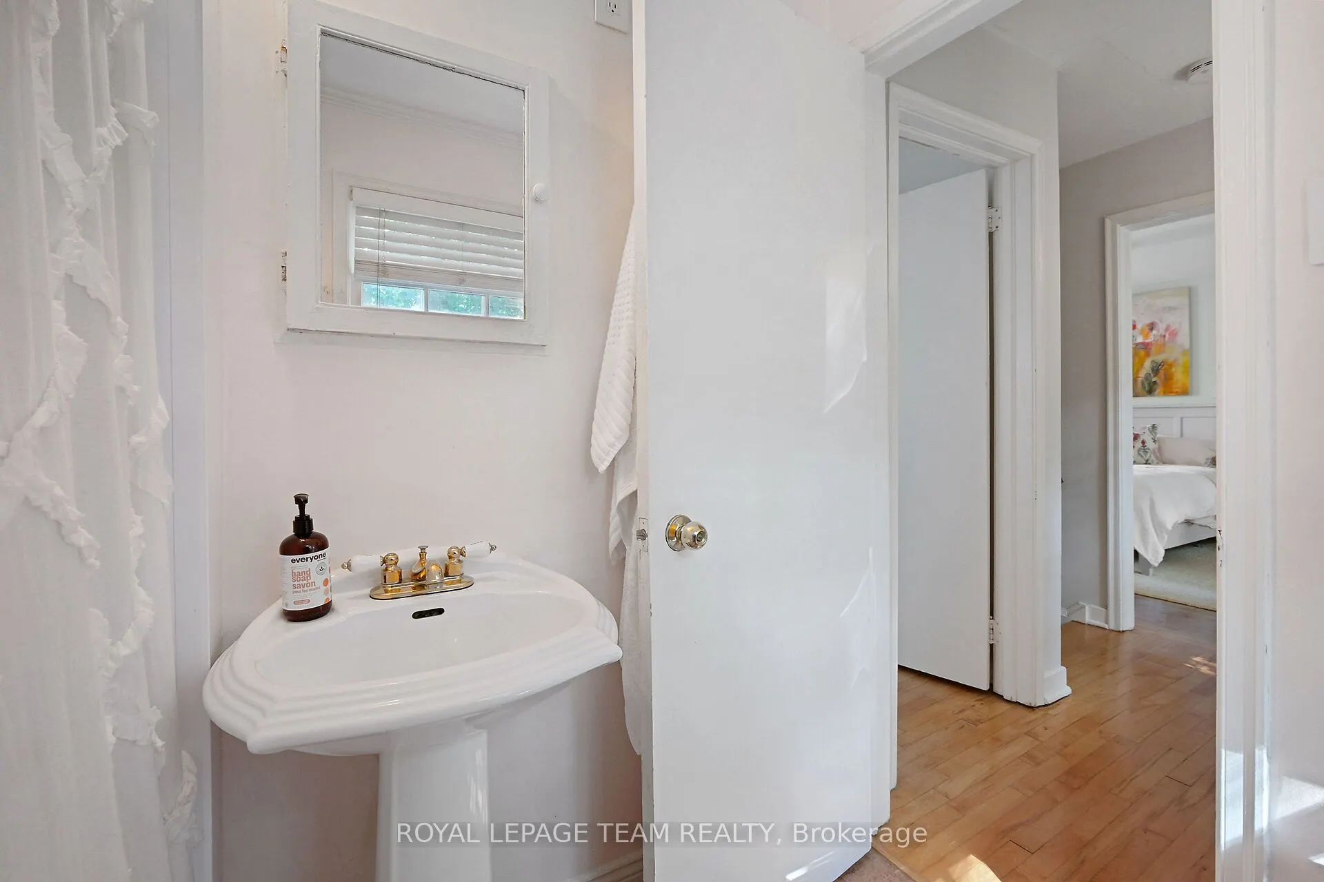 16 Sandridge Road