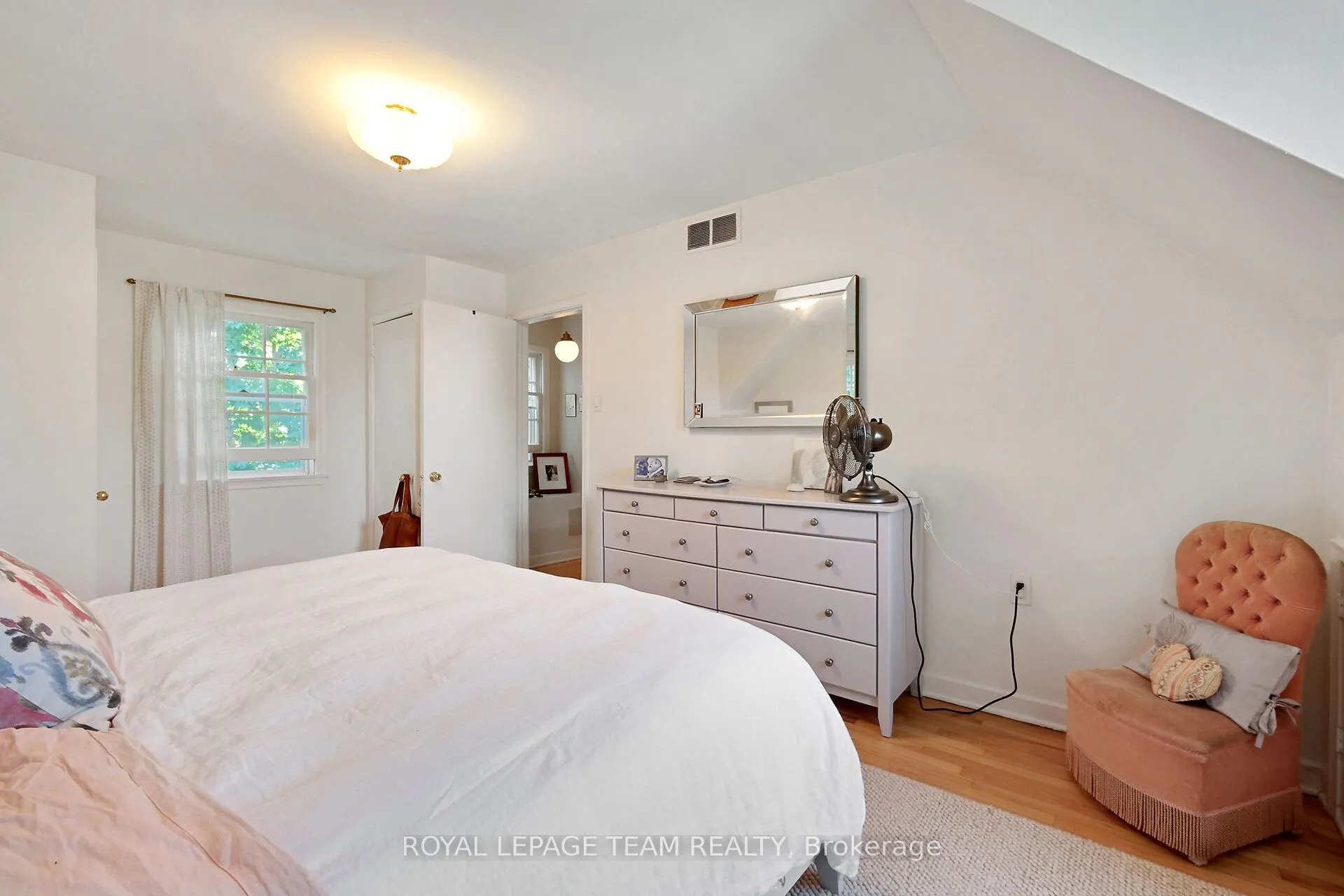 16 Sandridge Road