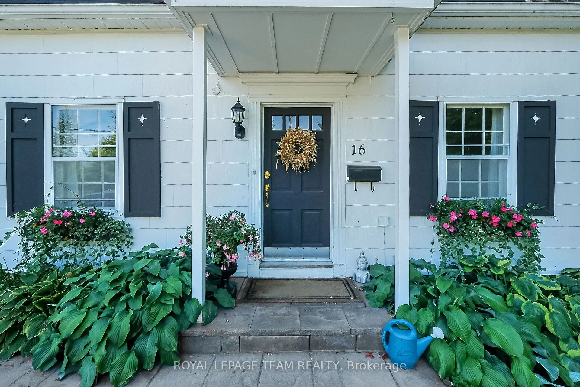 16 Sandridge Road