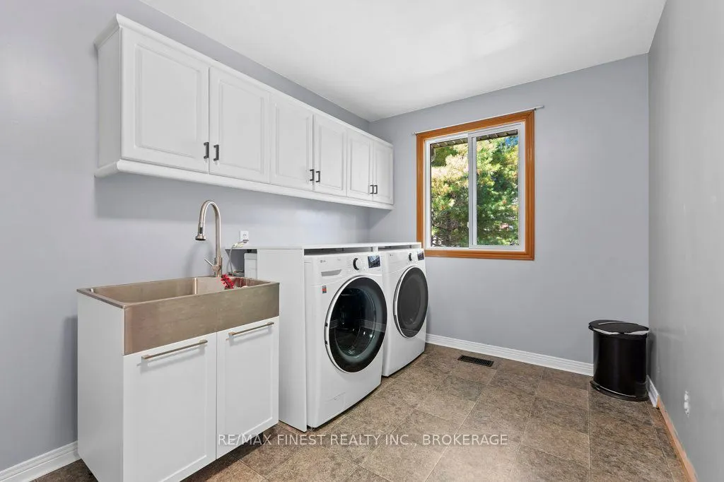 550 Rankin Crescent