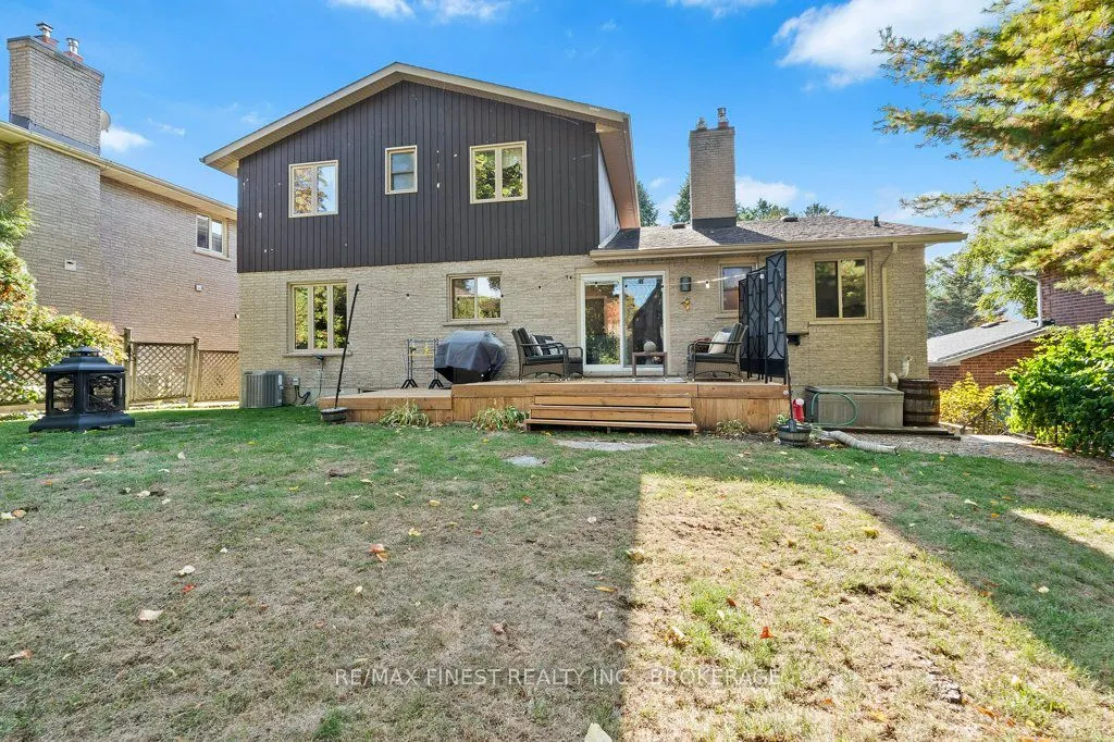 550 Rankin Crescent