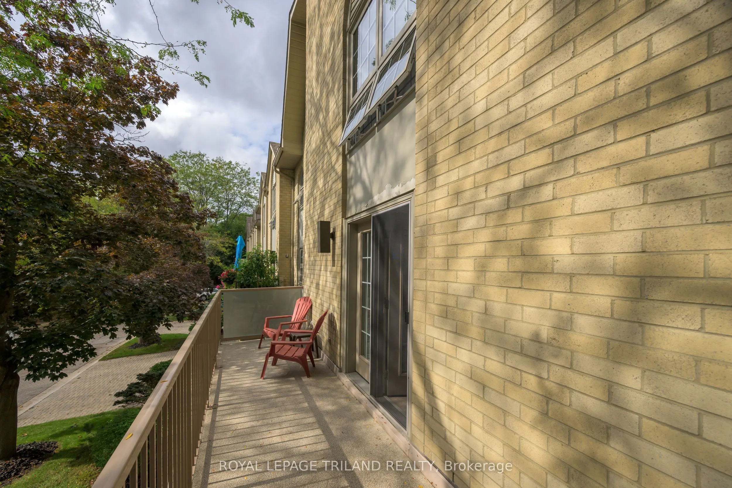 1399 Commissioners Road W, #12
