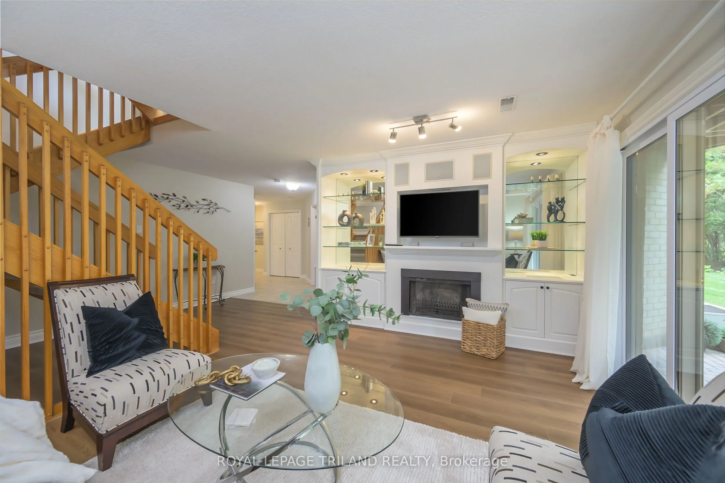 1399 Commissioners Road W, #12