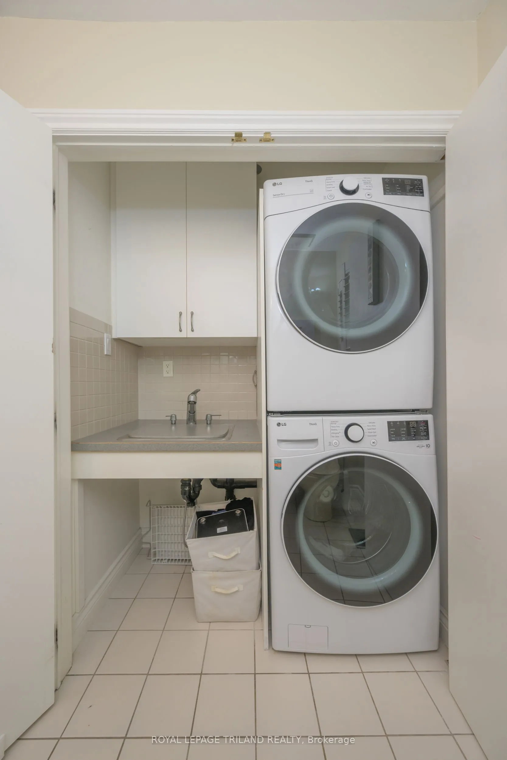 1399 Commissioners Road W, #12