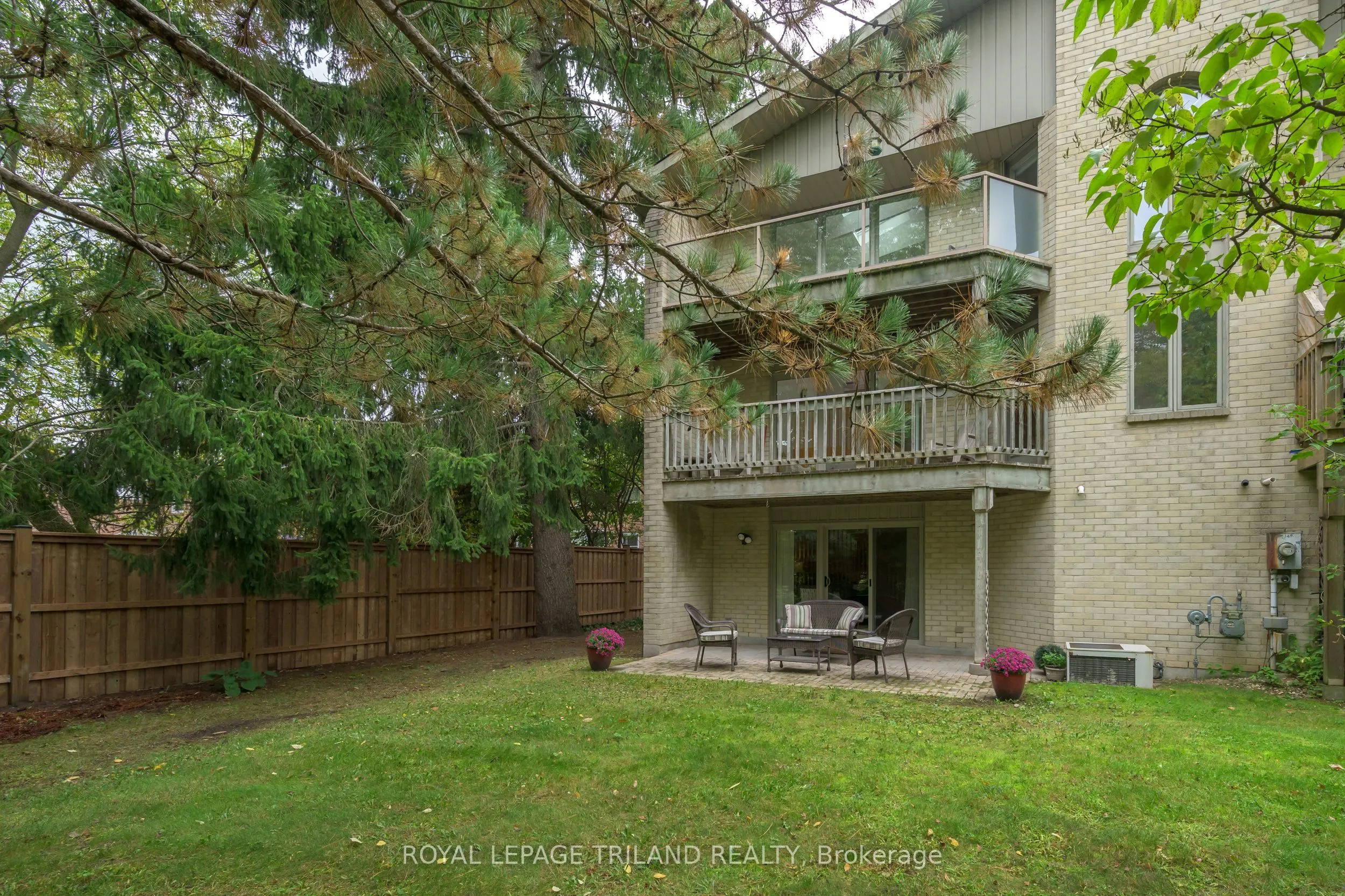 1399 Commissioners Road W, #12