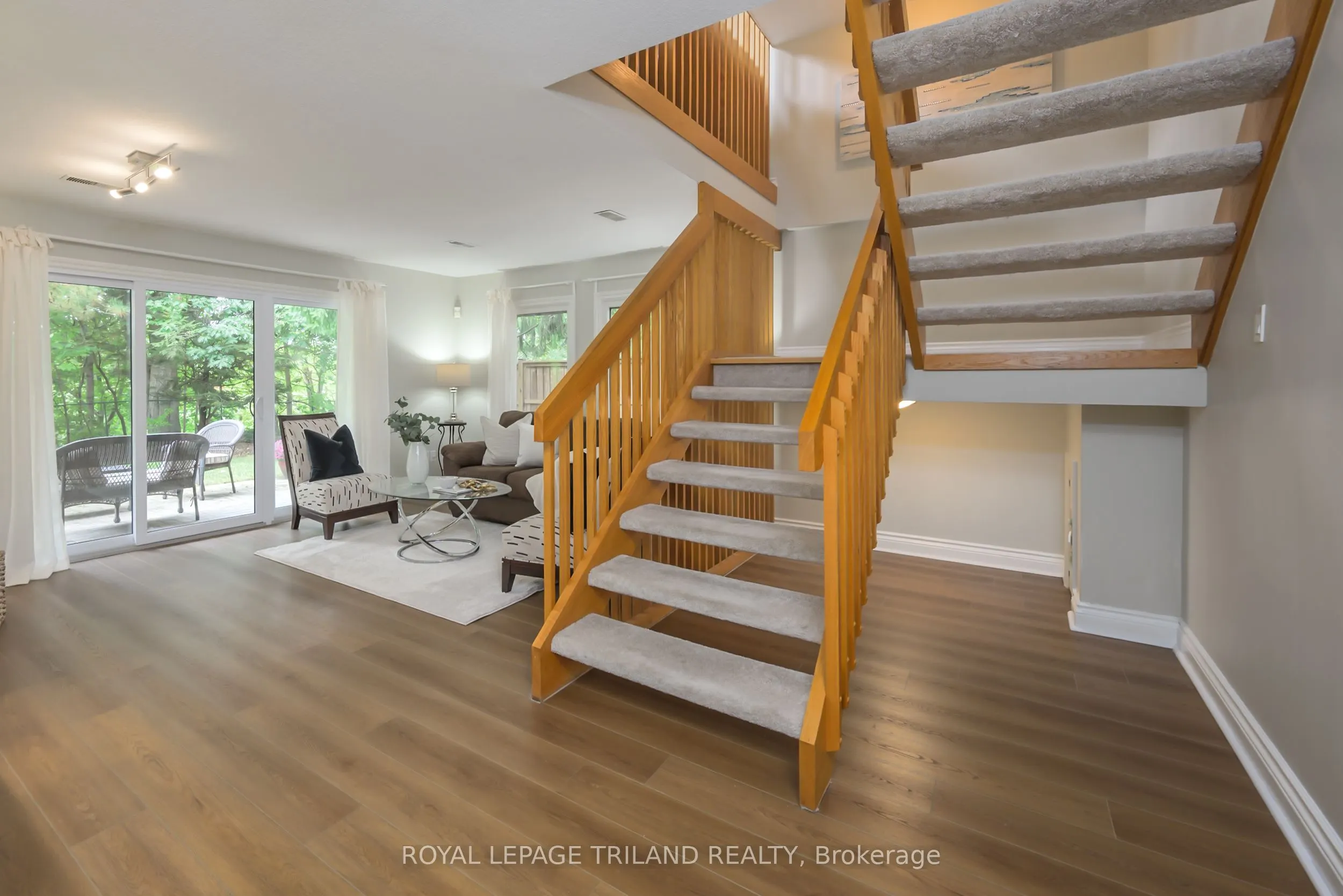 1399 Commissioners Road W, #12