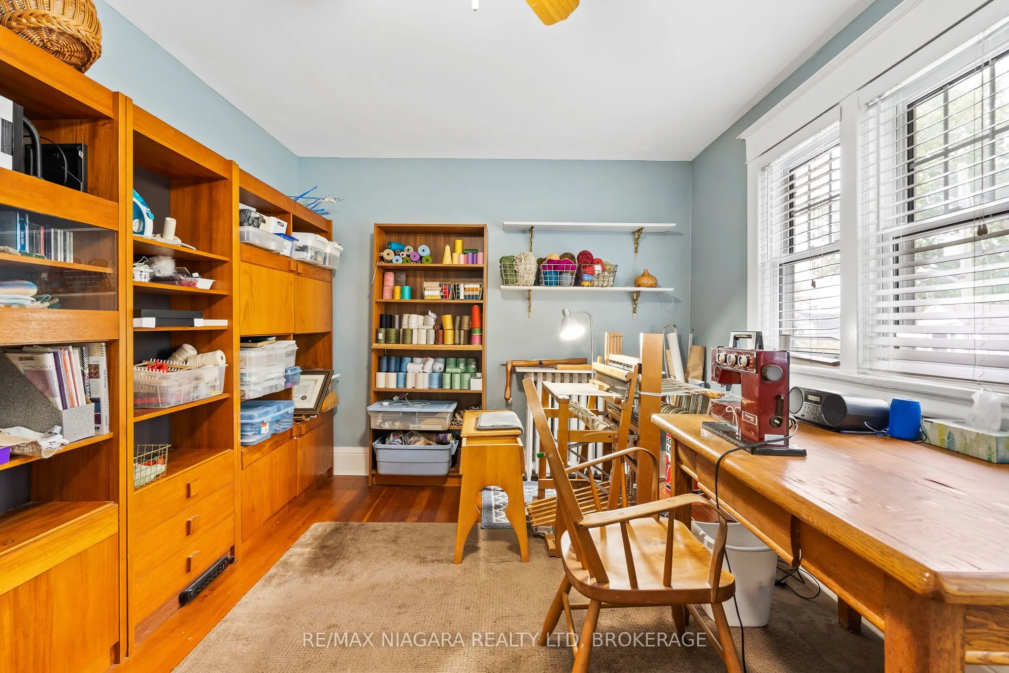 118 Dufferin Street E
