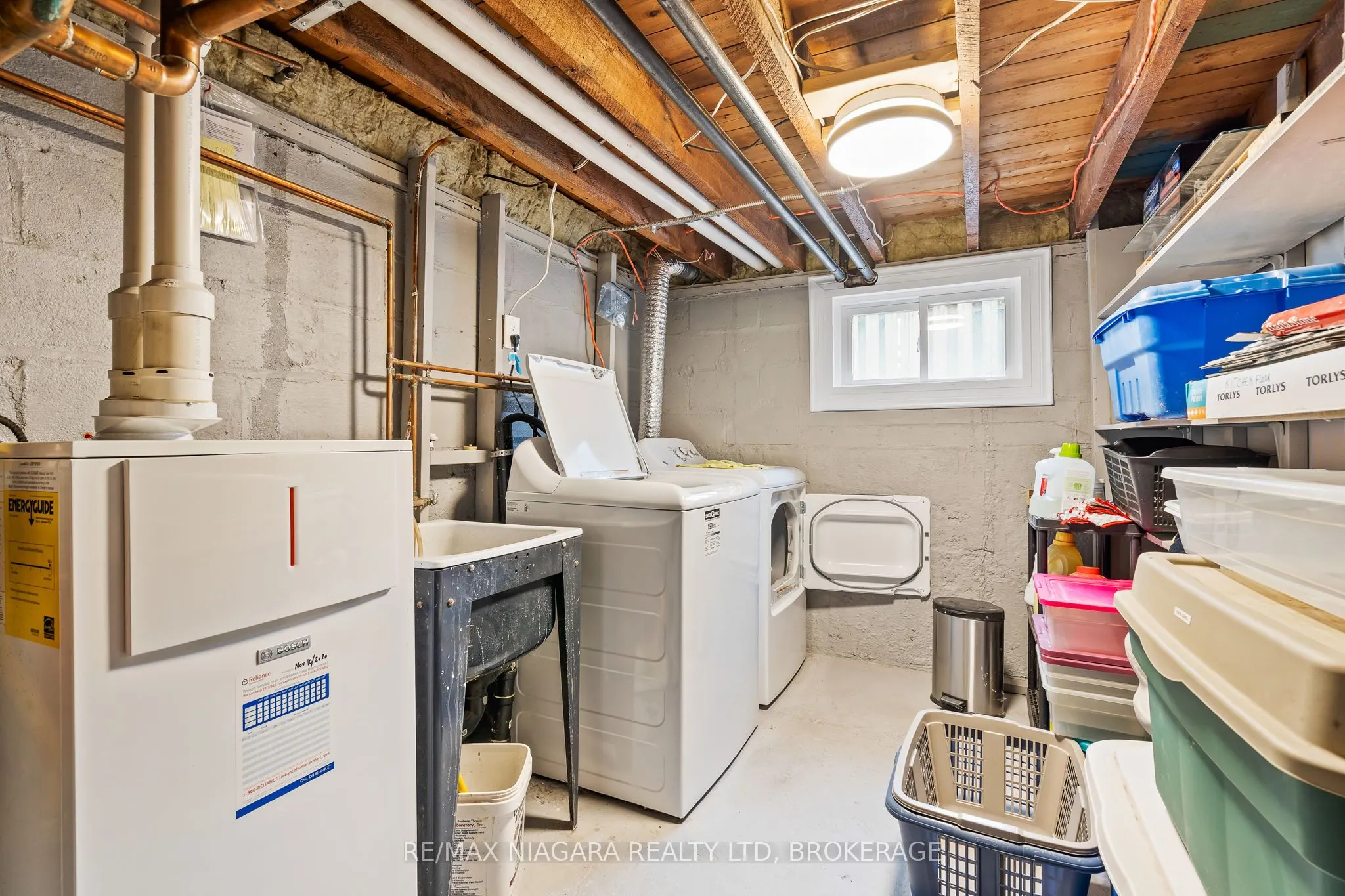 118 Dufferin Street E